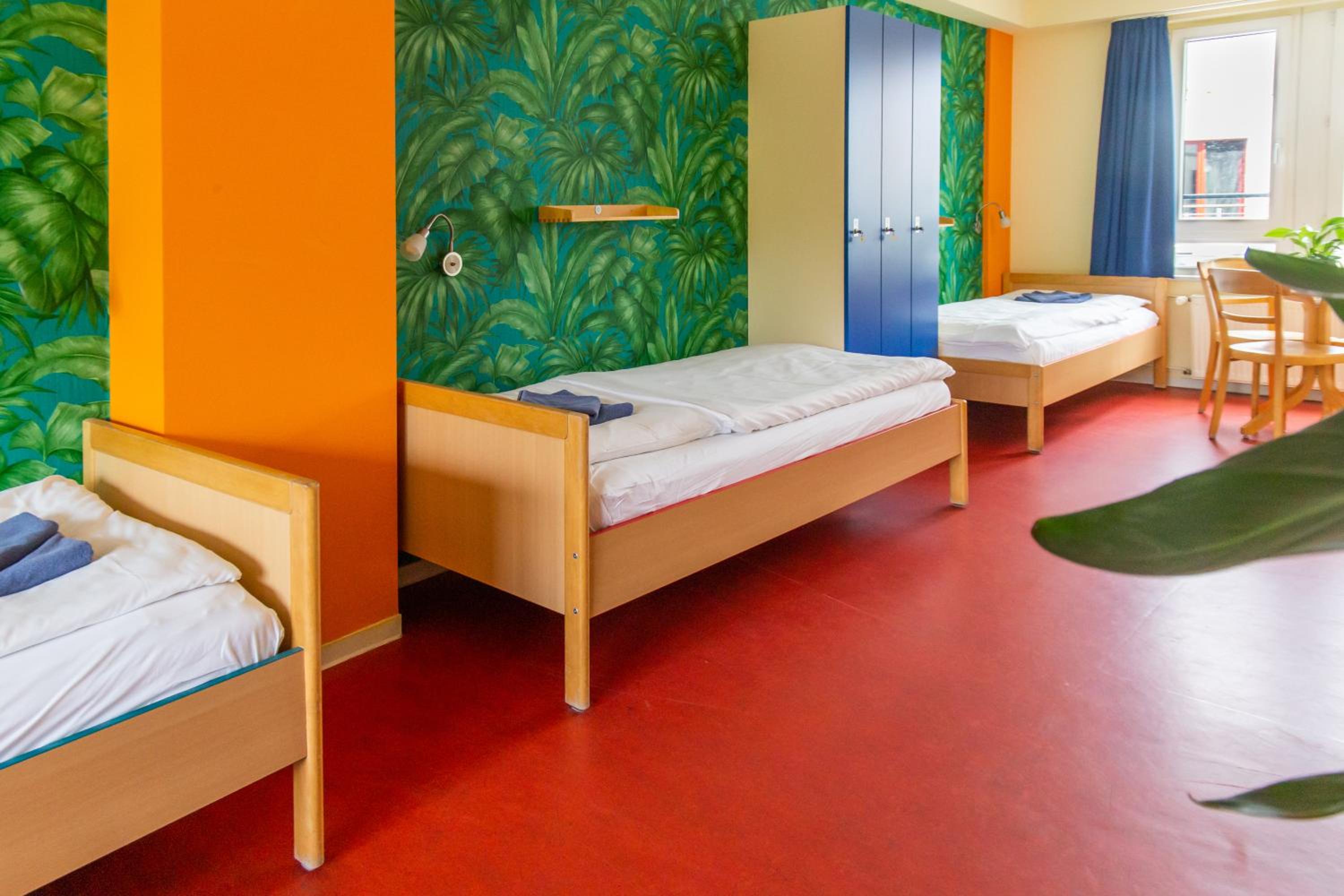 Mixed Dormitory Room thumbnail 5