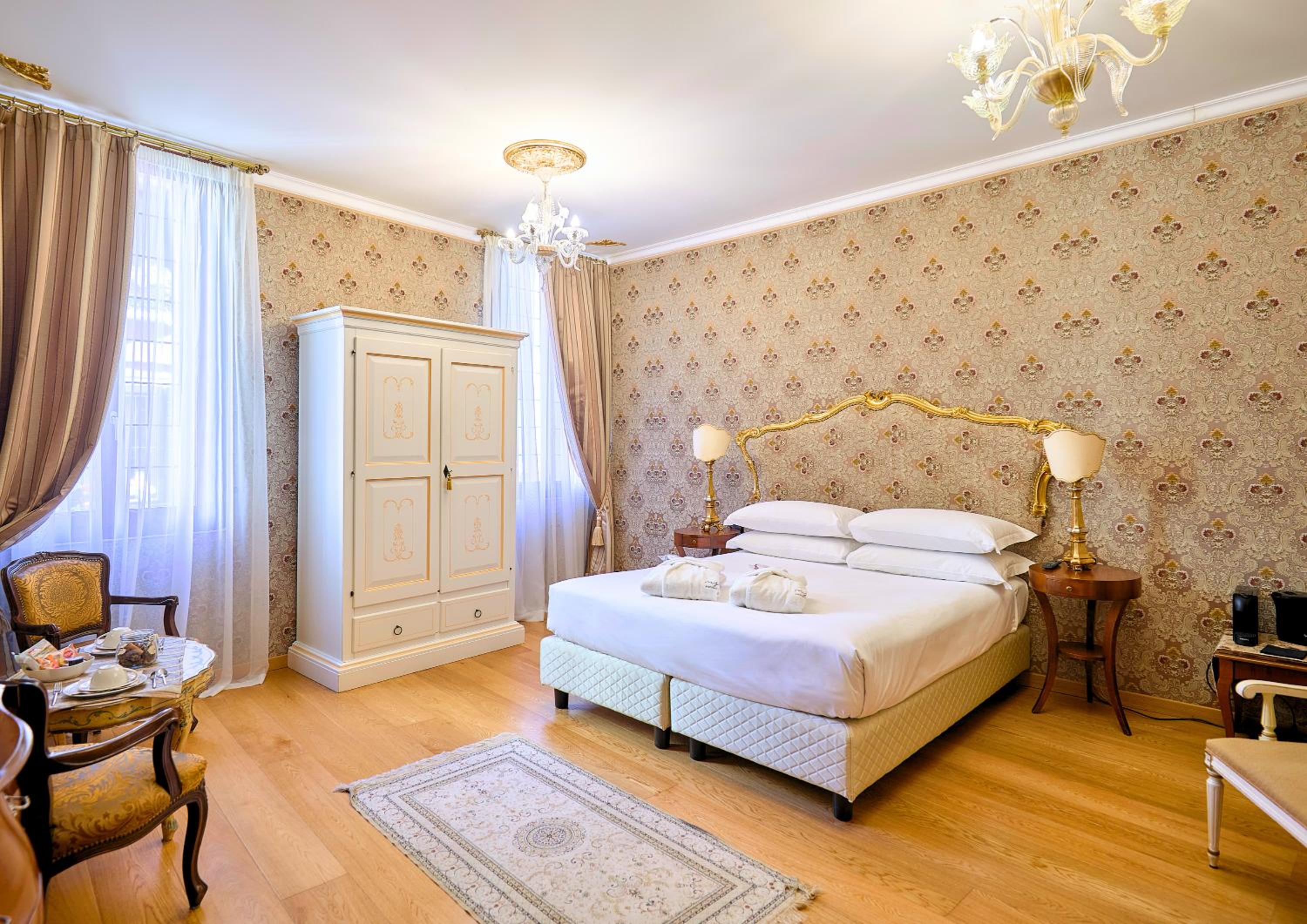 Deluxe Triple Room photo 3