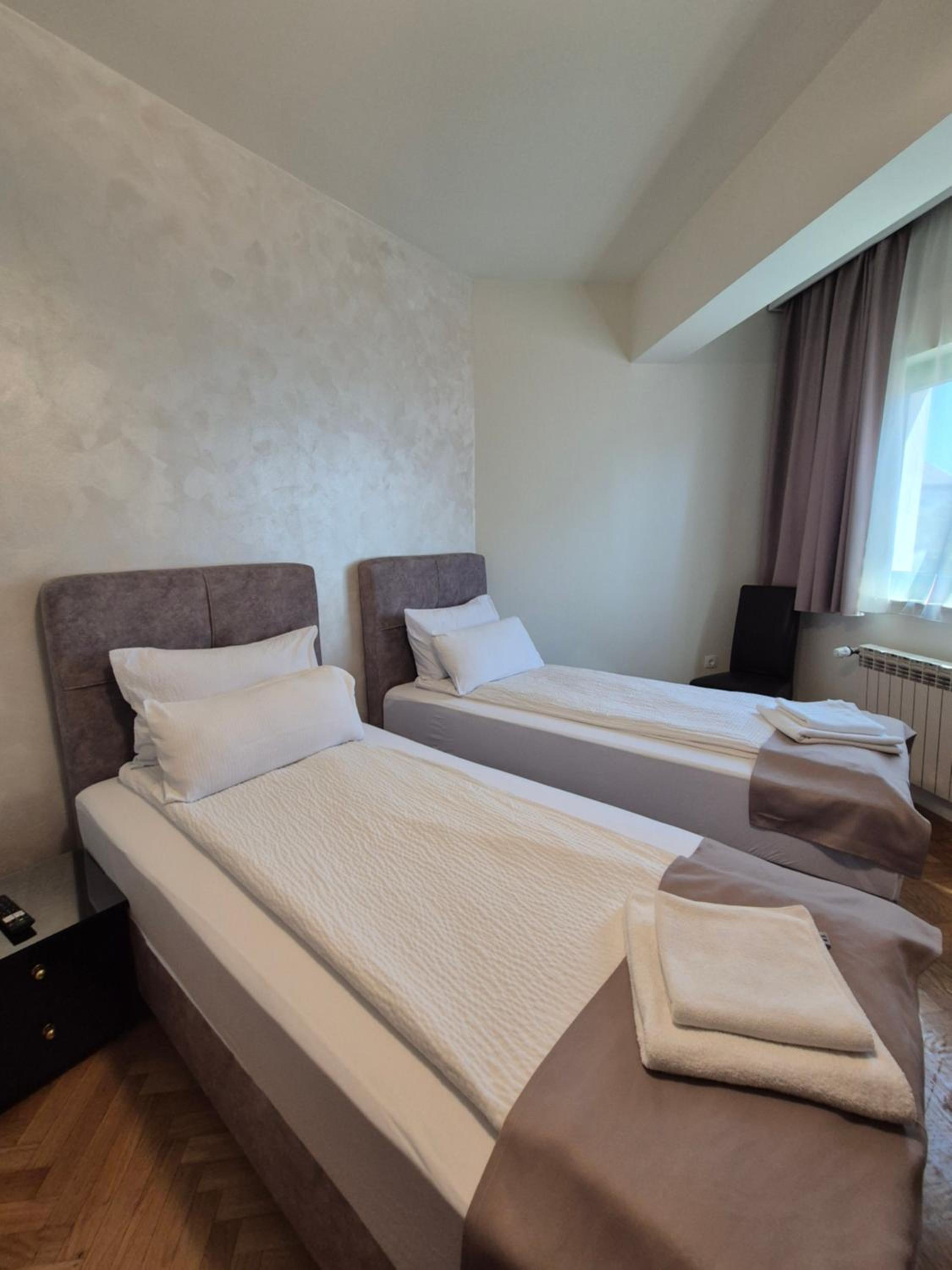 Double or Twin Room photo 2