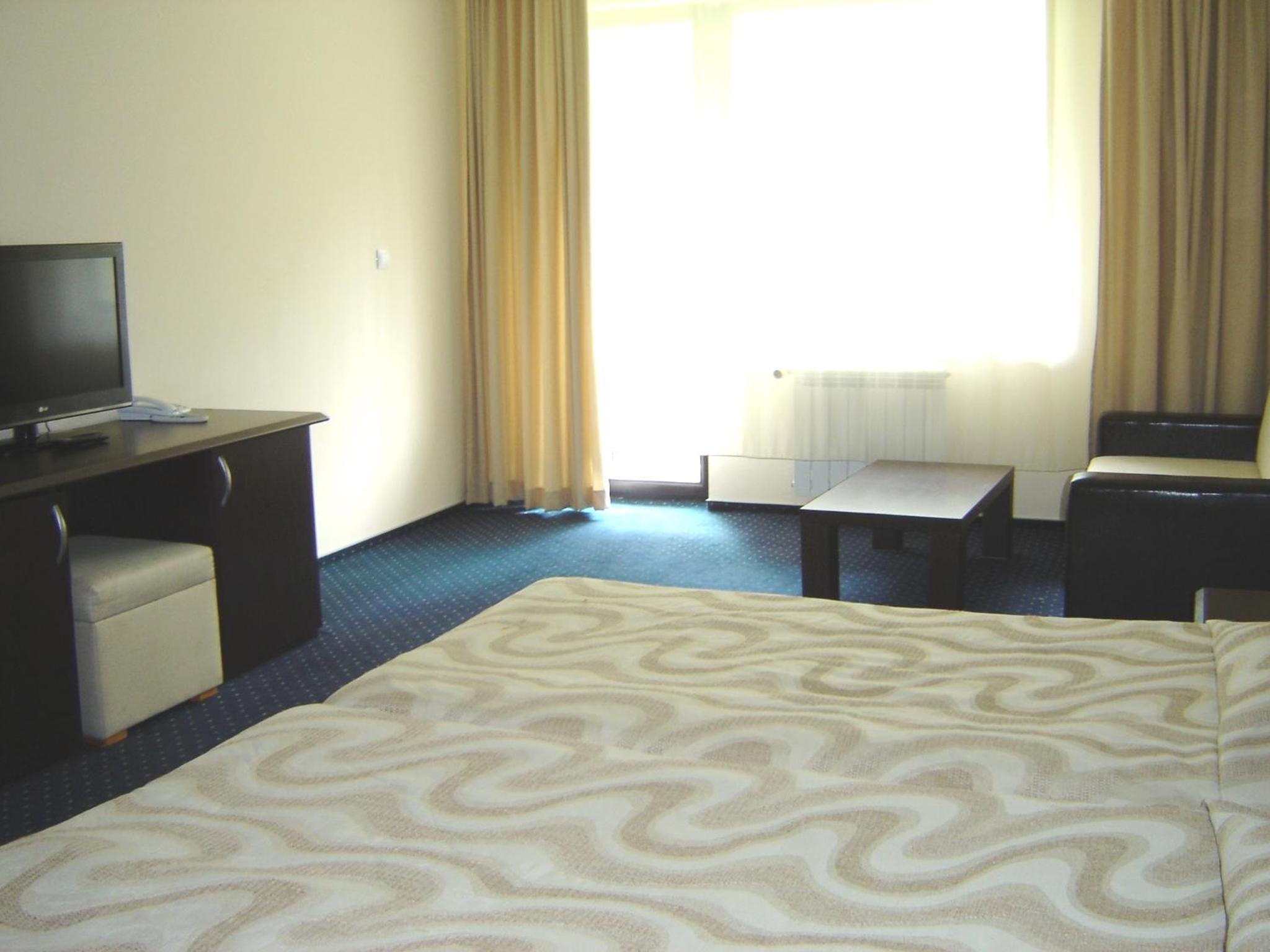 Deluxe Double/Twin Room - Photo 13