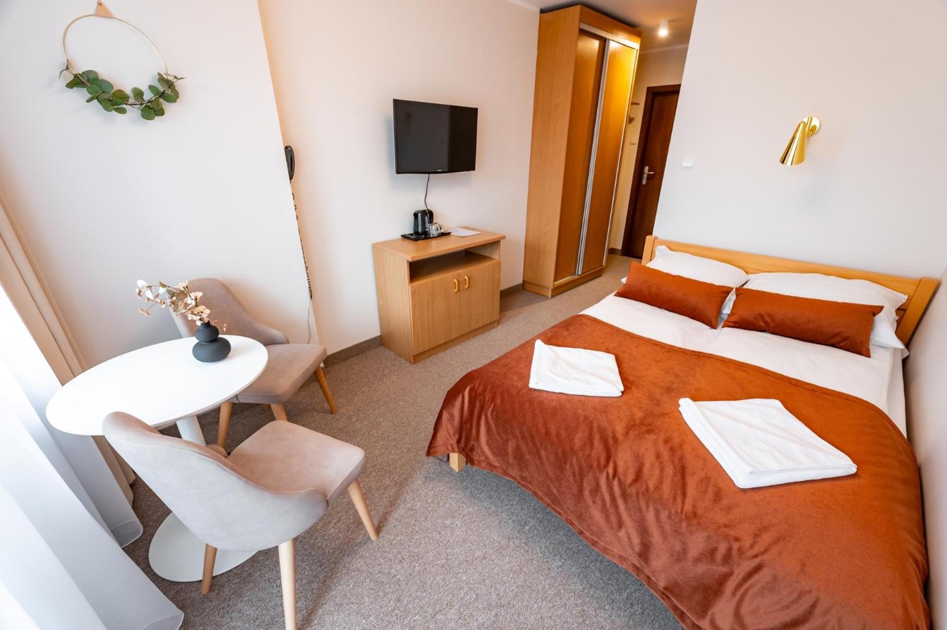 Small Double Room photo 1