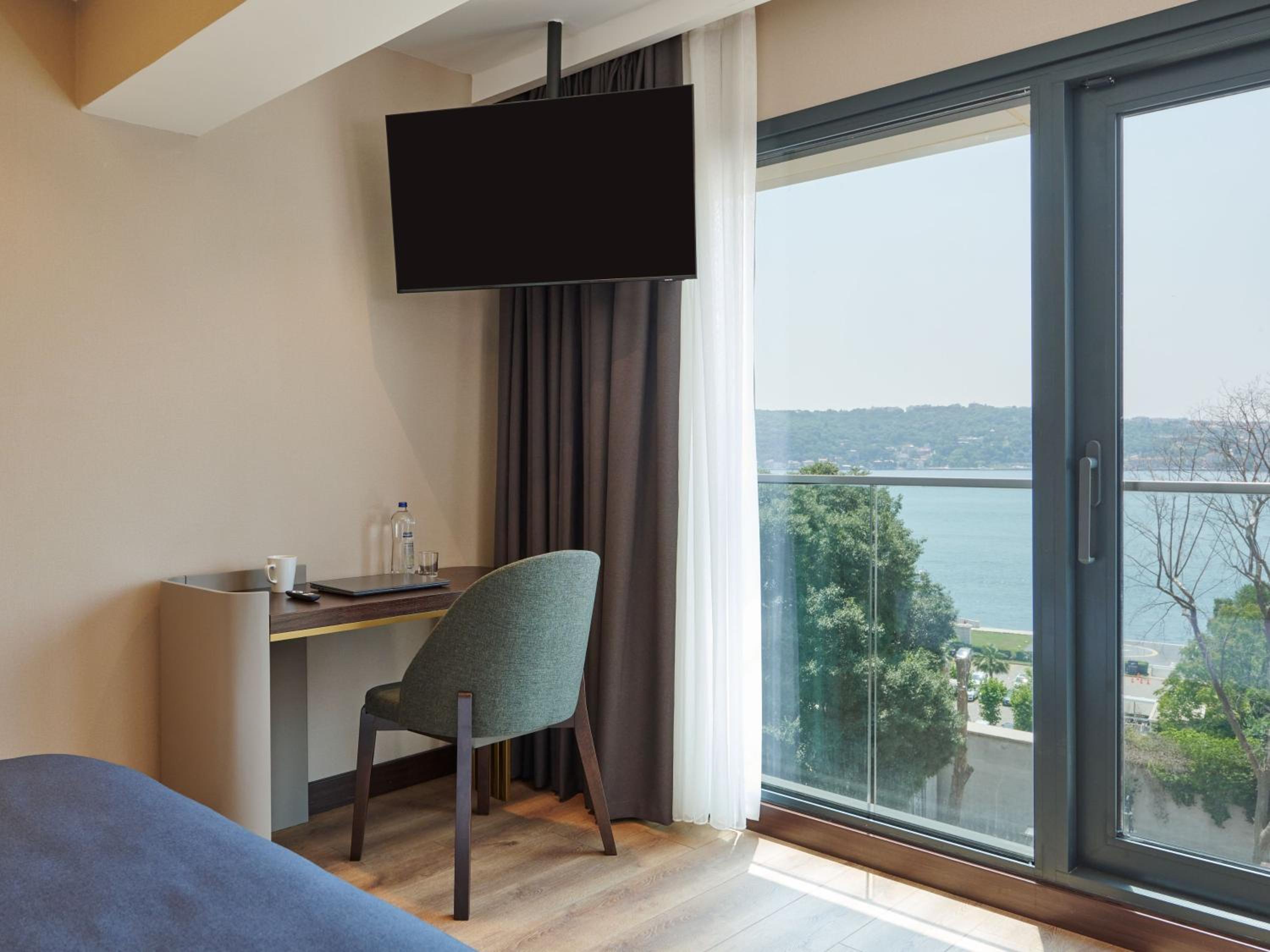 Premium Seaview Room photo 3