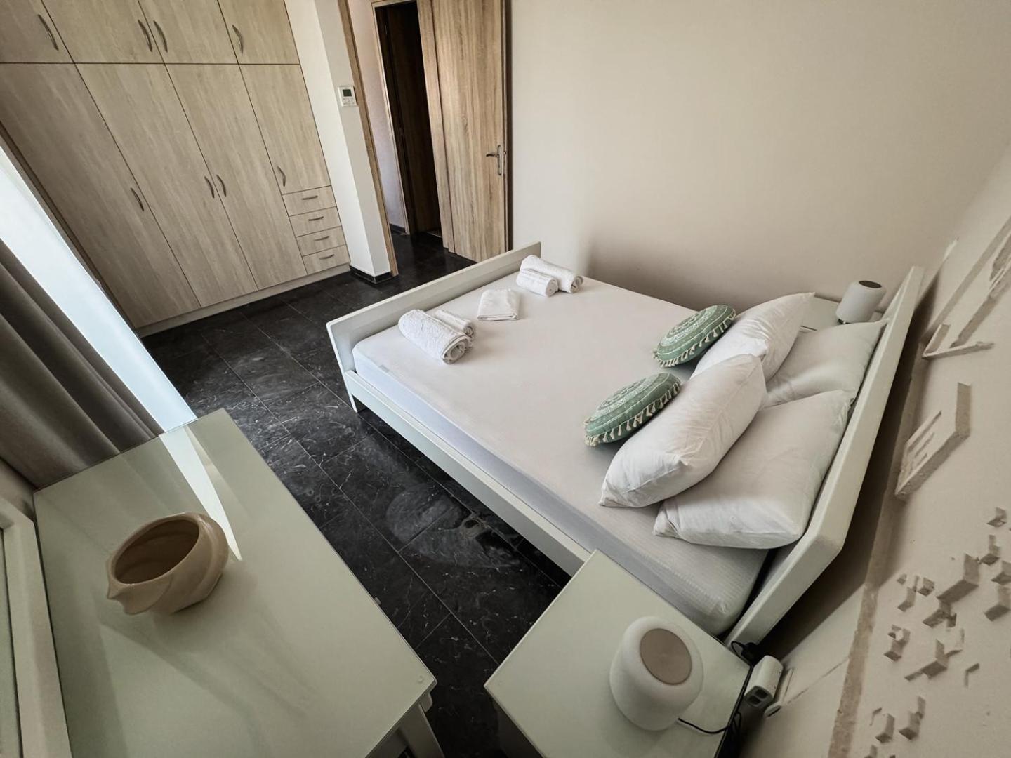 Deluxe One-Bedroom Apartment with Garden View