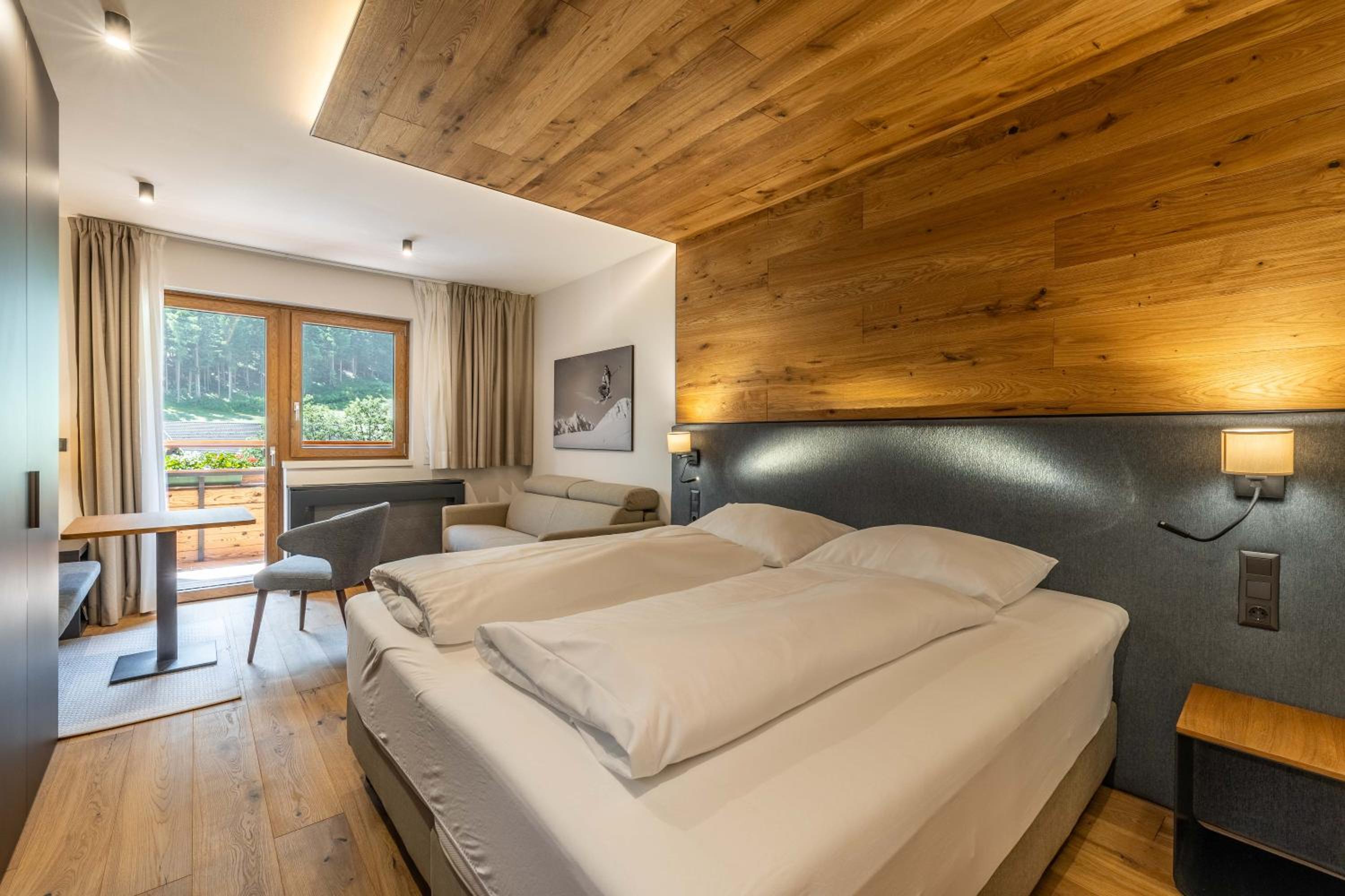Double Room with Mountain View