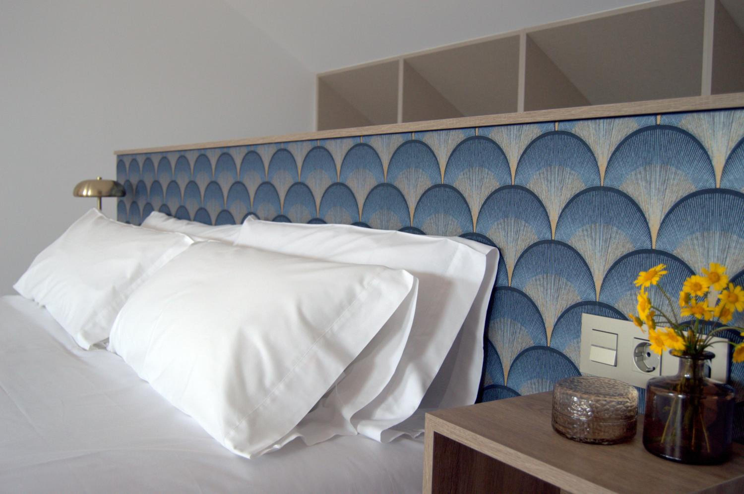 Deluxe Suite with Spa Bath photo 3