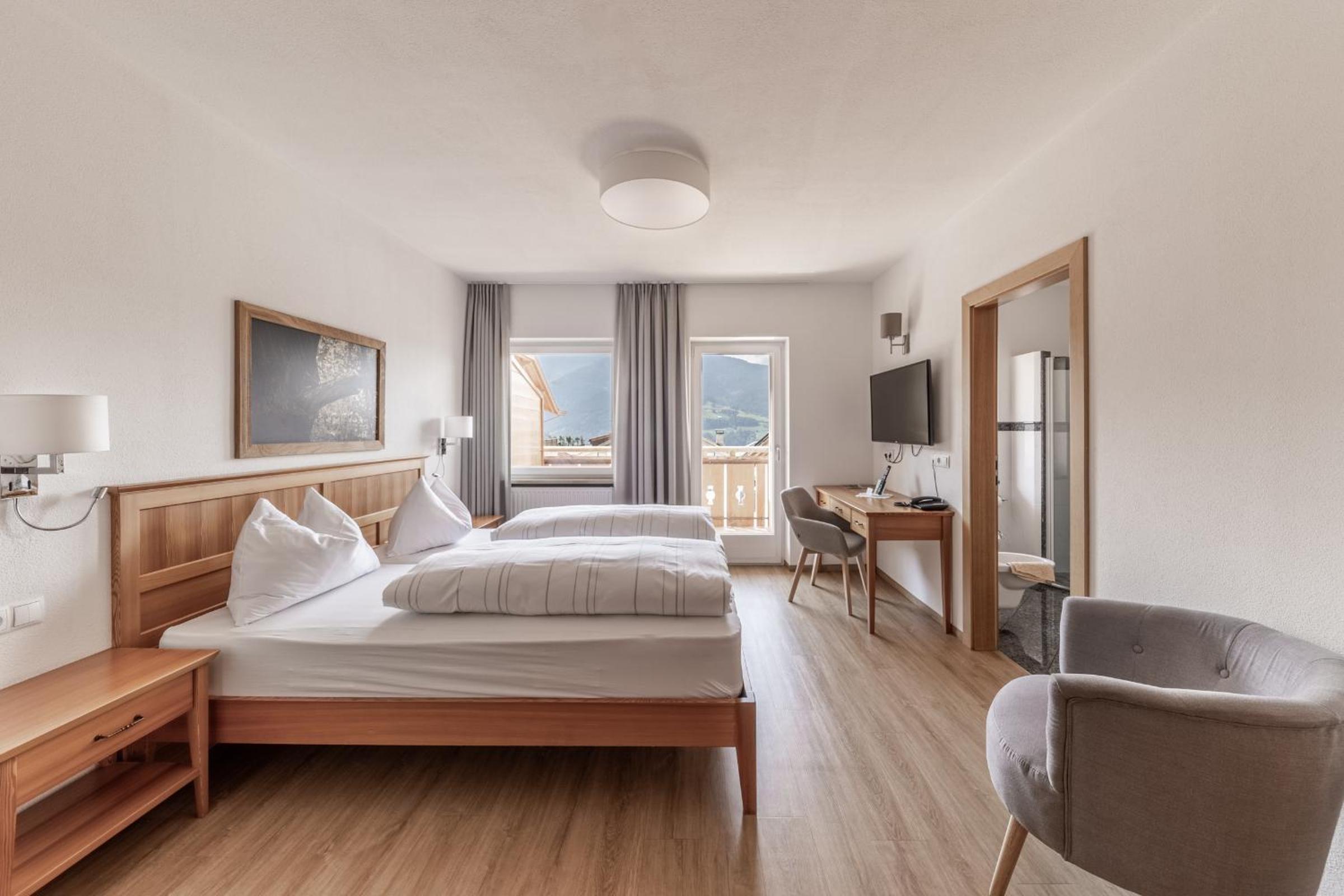Large Single Room