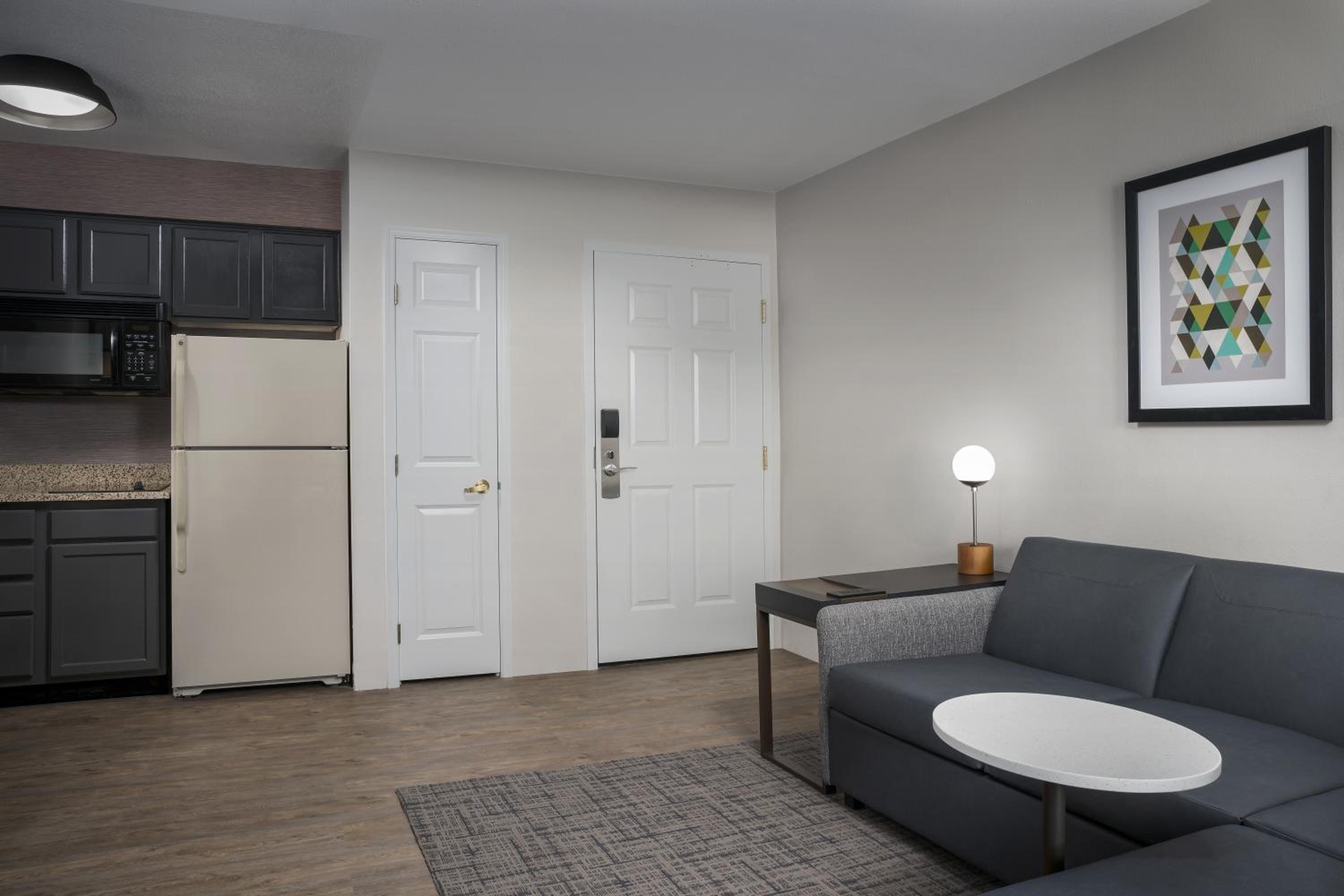 One-Bedroom Queen Suite with Sofa Bed - Hearing Accessible photo 2