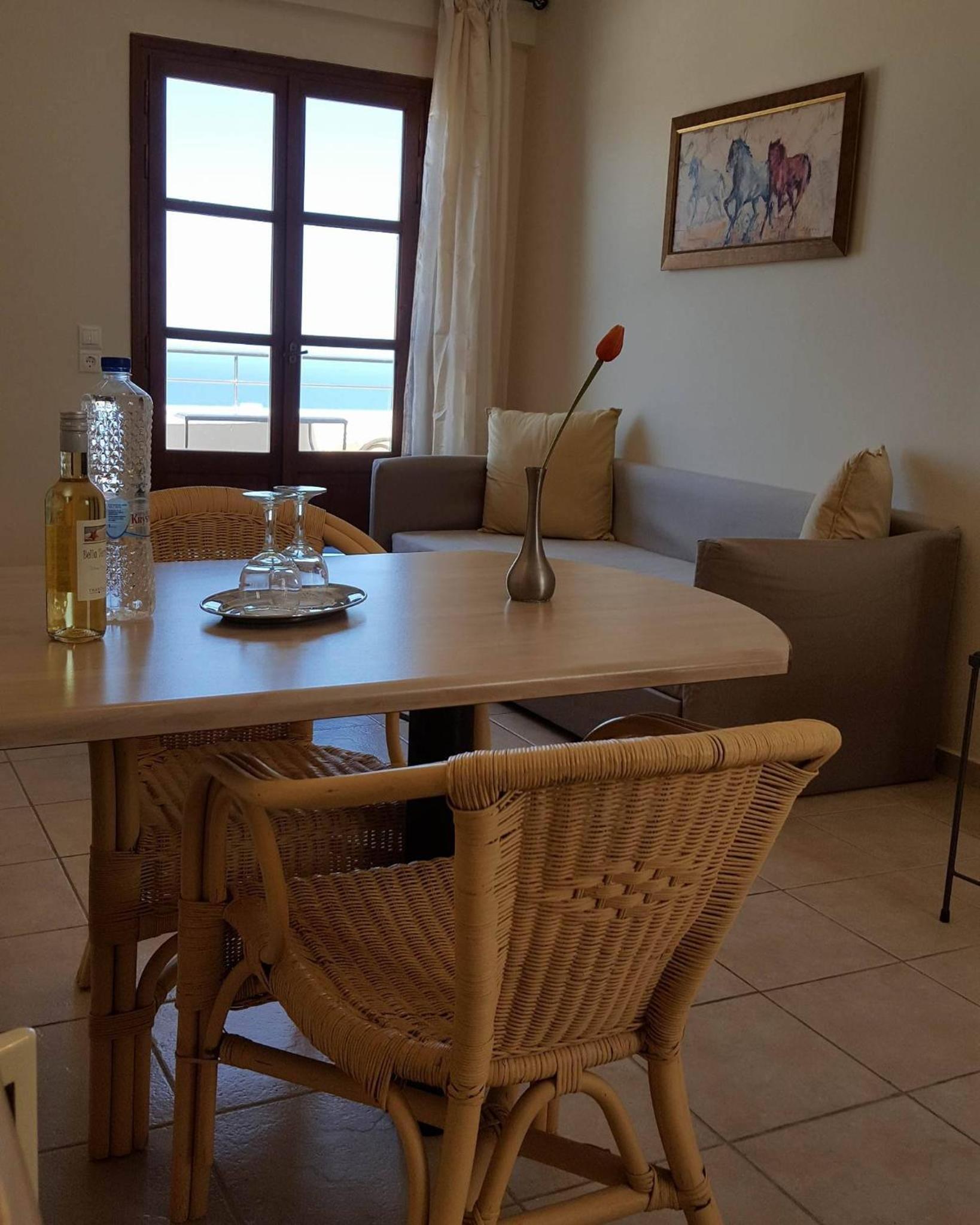 Junior Suite with Sea View (2 Adults) - Photo 2