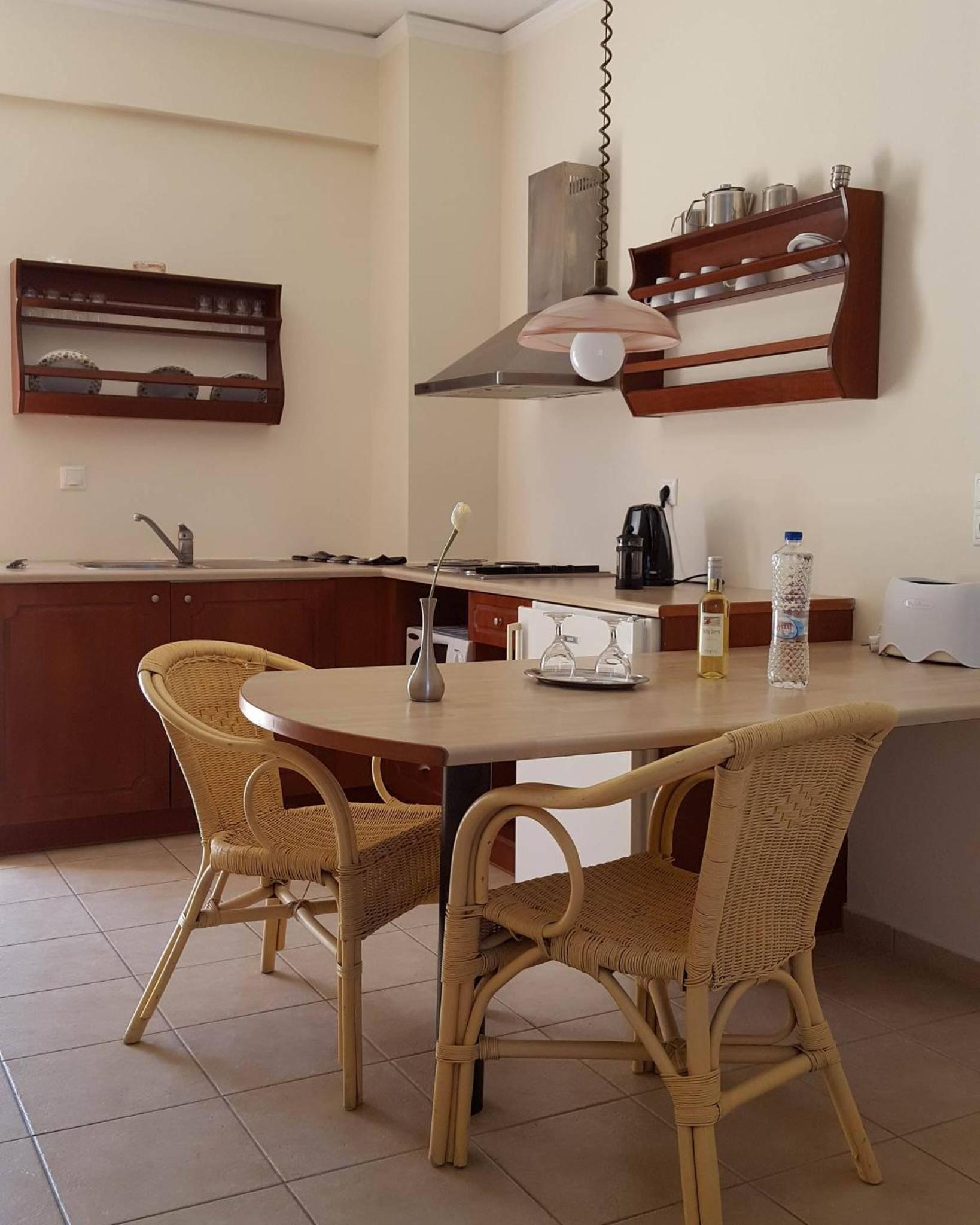 Junior Suite with Garden View (2 Adults) - Photo 9