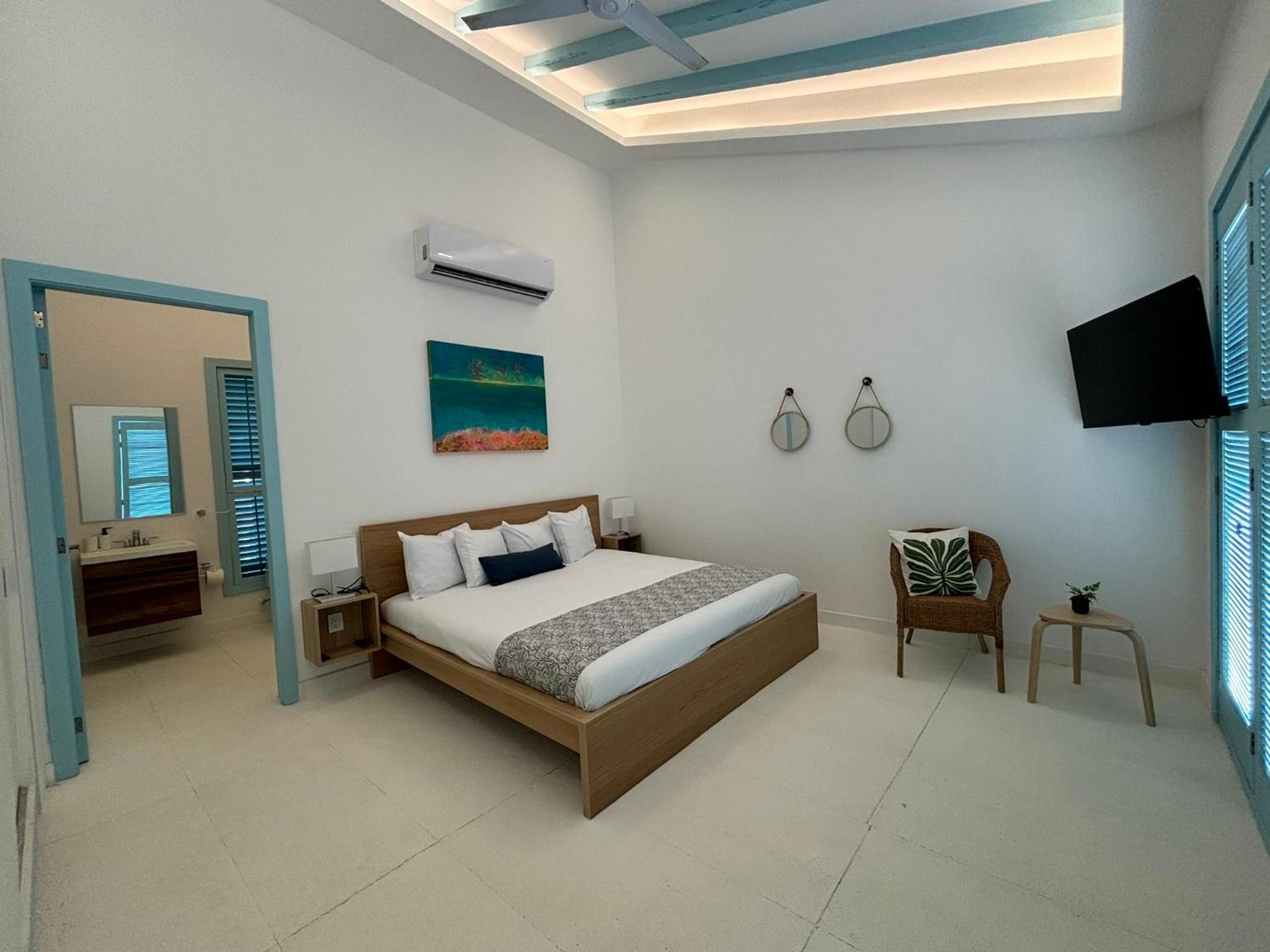 Deluxe Double Room with Balcony and Sea View photo 2