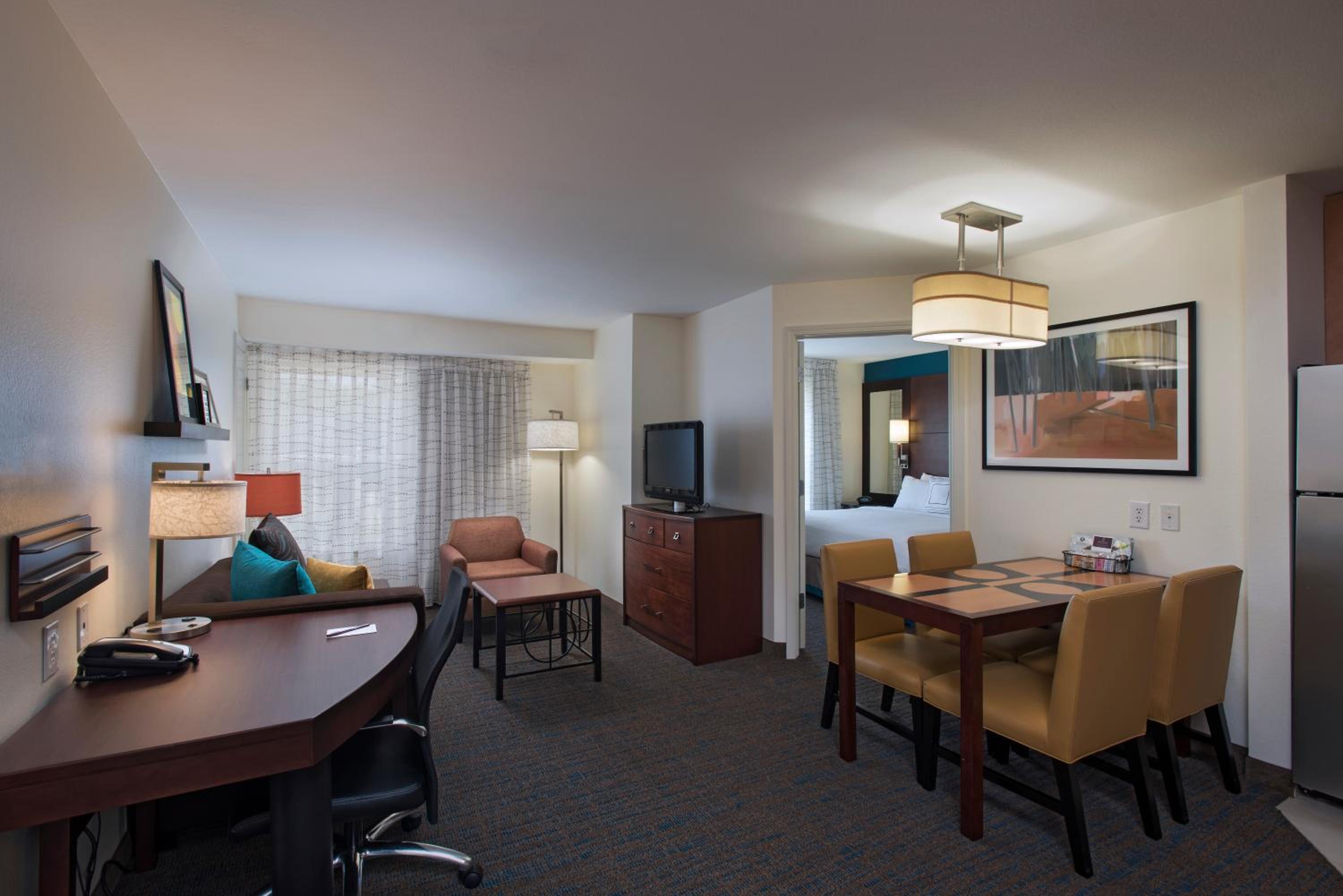 One-Bedroom King Suite with Sofa Bed - Hearing Accessible photo 2