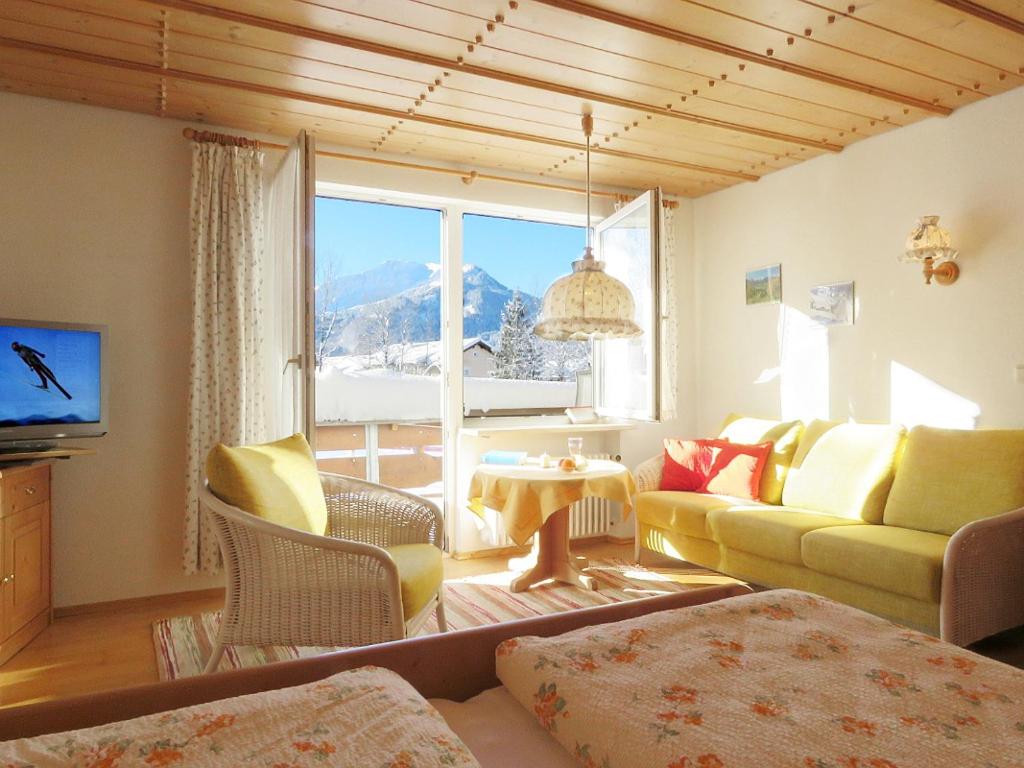 Apartment with Mountain View photo 1