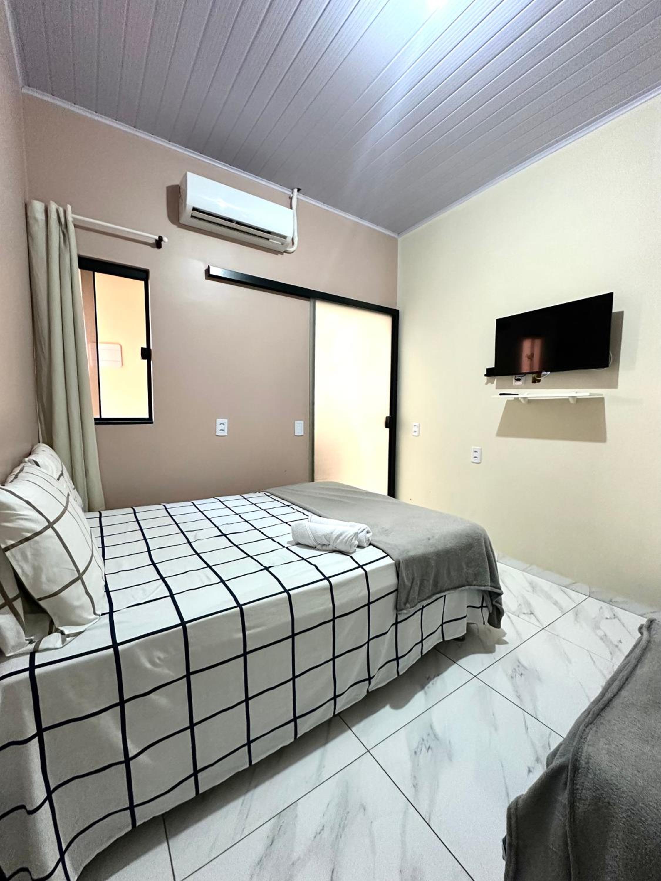 One-Bedroom House photo 2