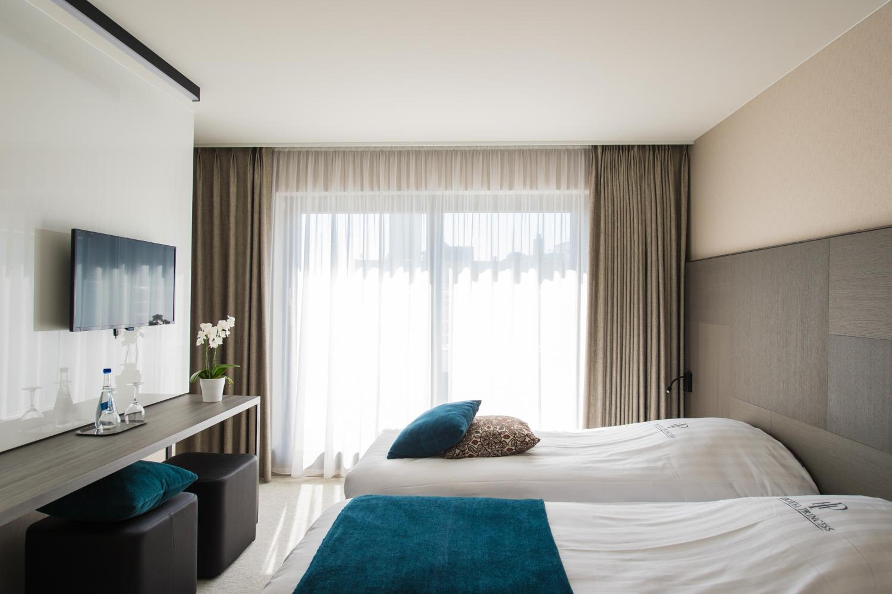 Superior Double or Twin Room photo 2