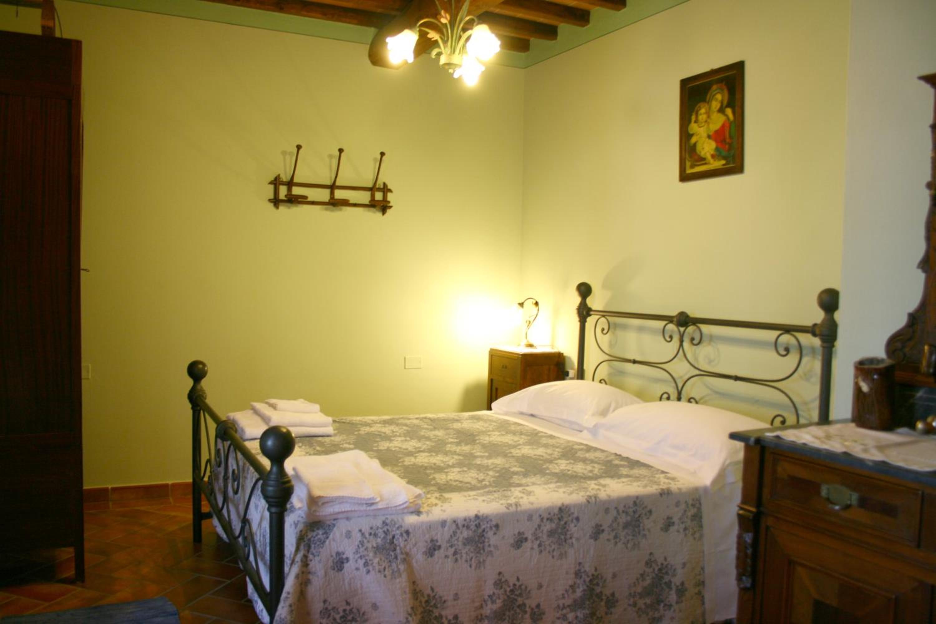 Five-Bedroom Villa photo 3
