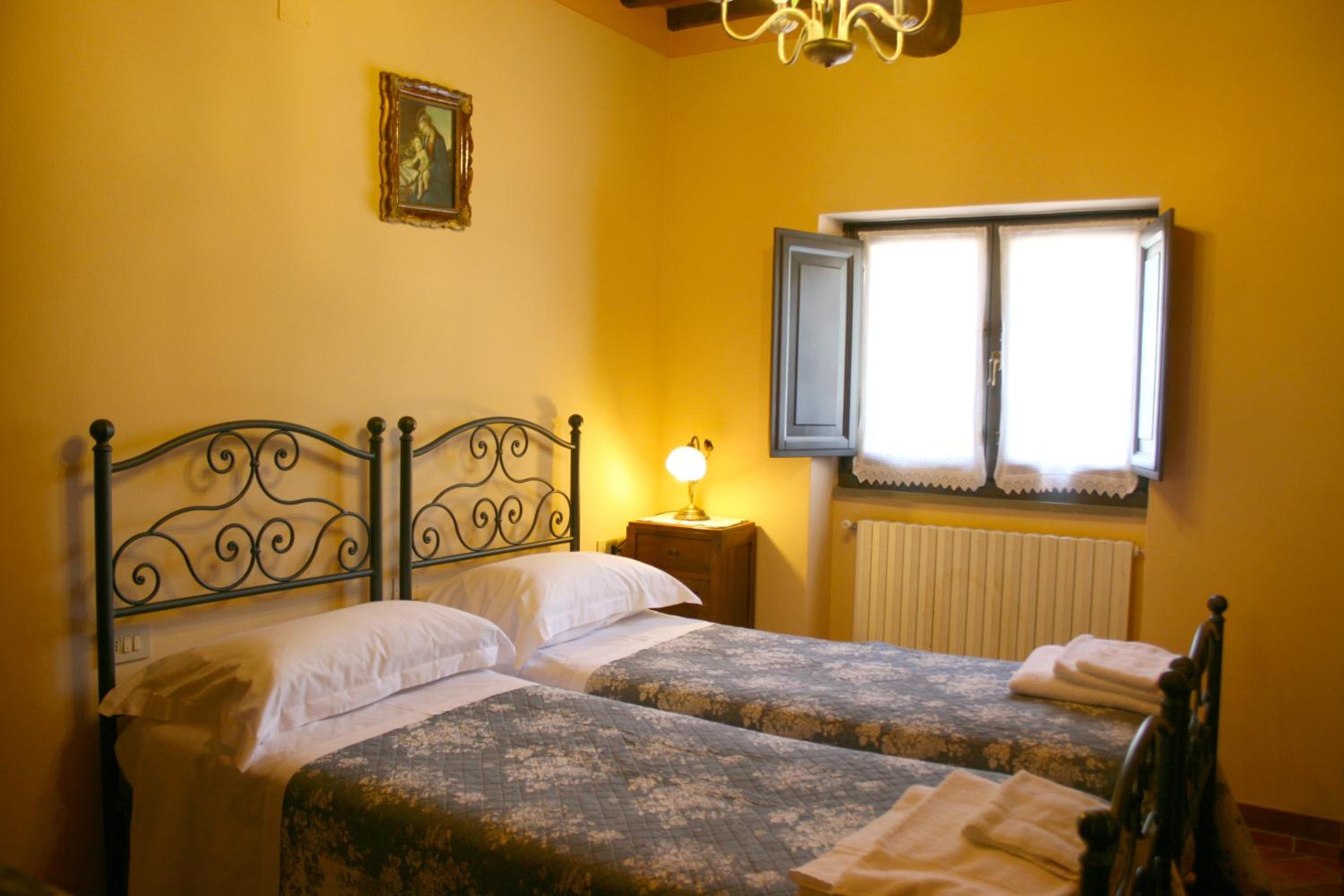 Five-Bedroom Villa photo 2