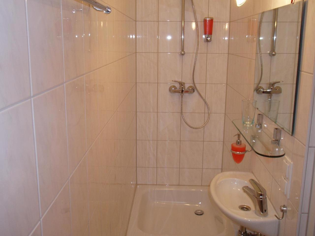 Room no. 5 photo 2