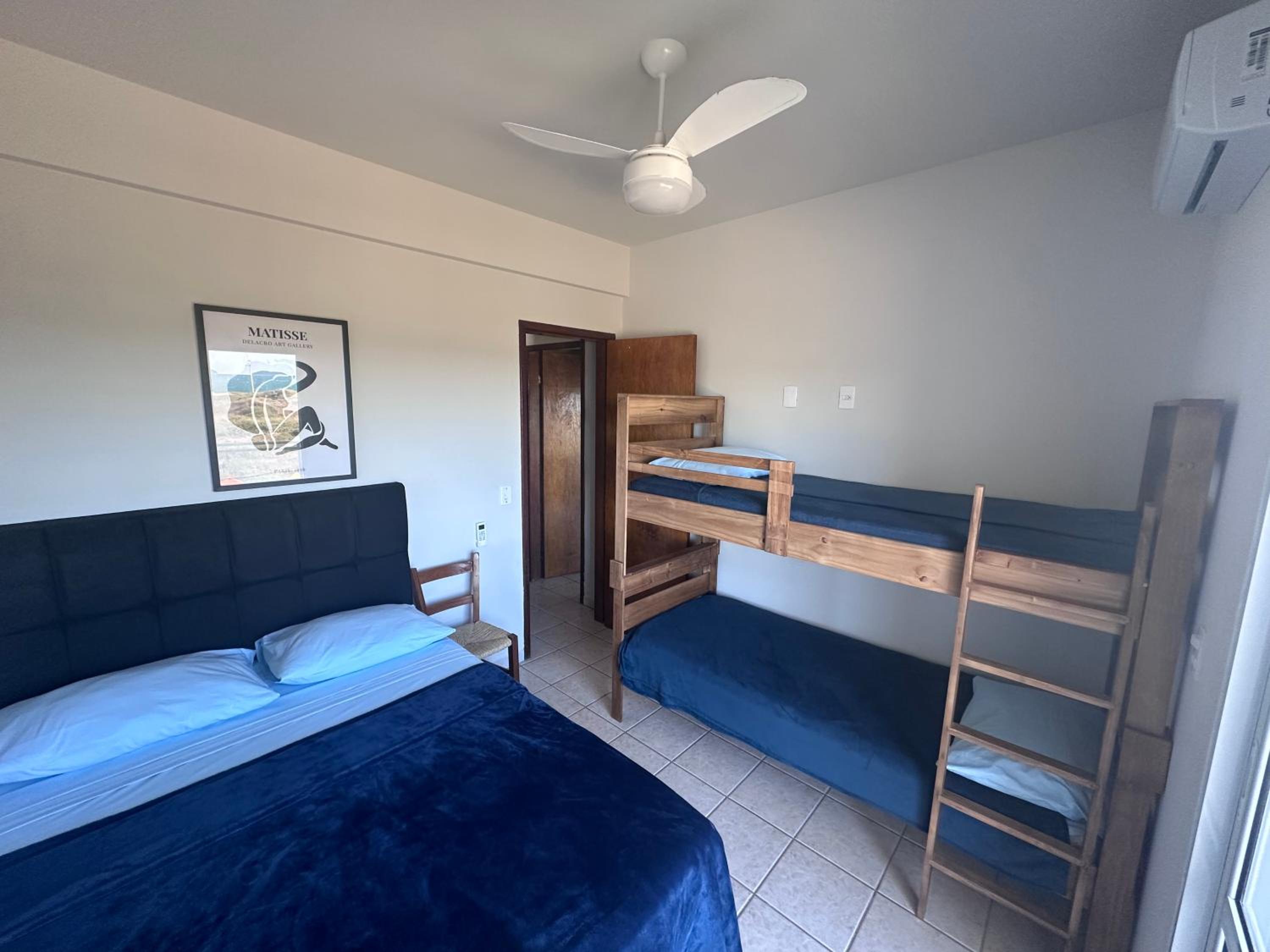 Two-Bedroom Apartment with Balcony and Sea View