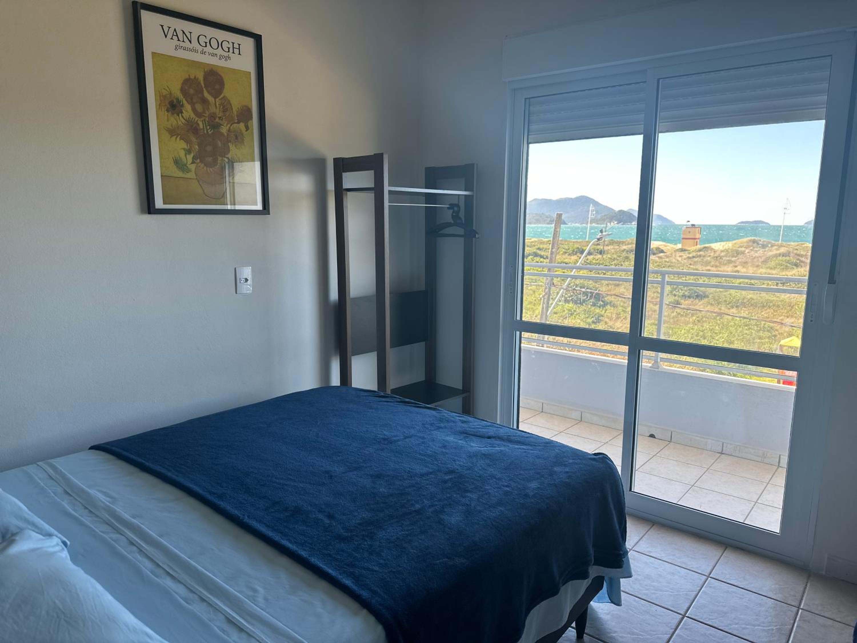 Two-Bedroom Apartment with Balcony and Sea View photo 1