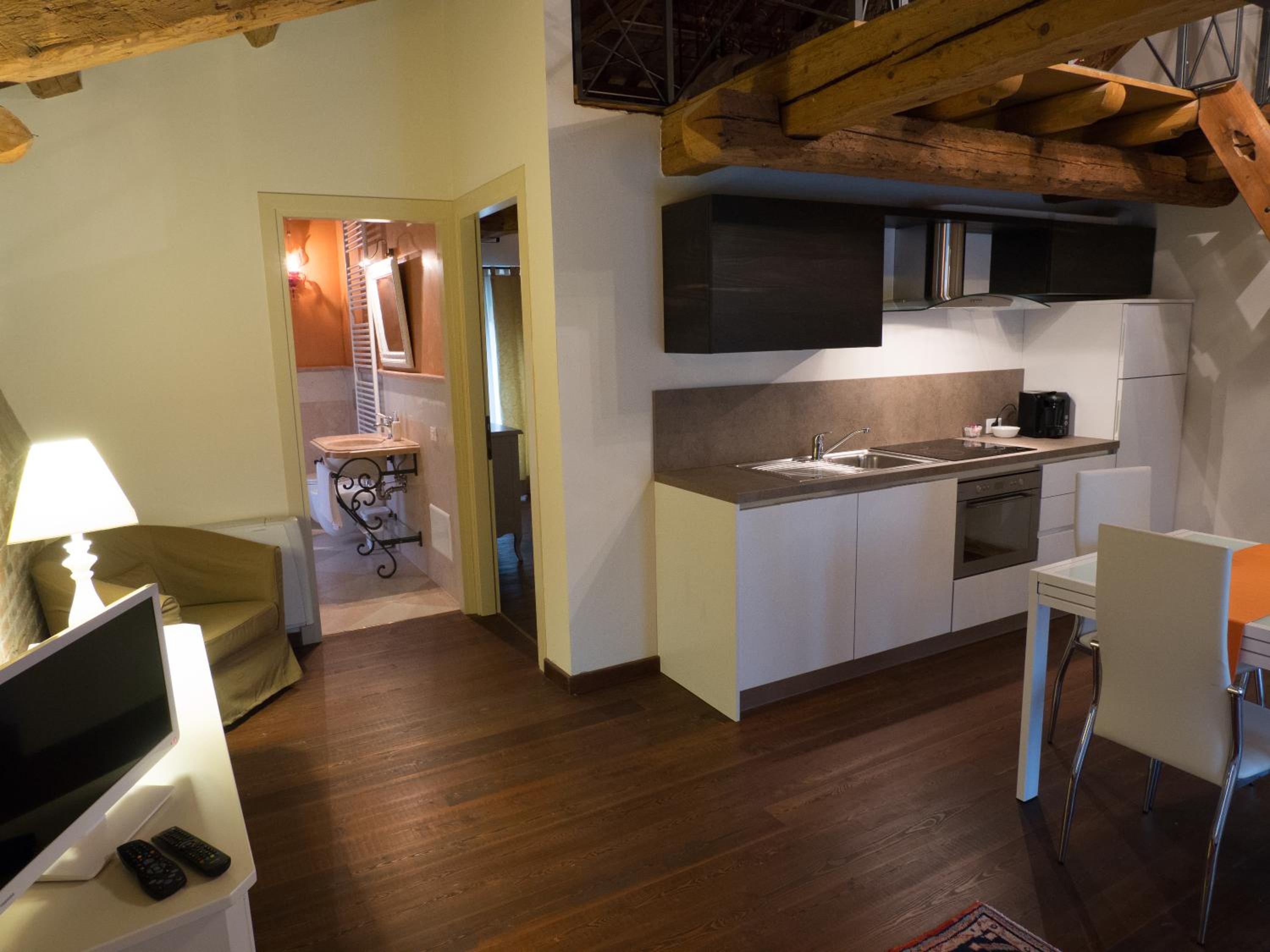 Deluxe Suite - Photo 3
