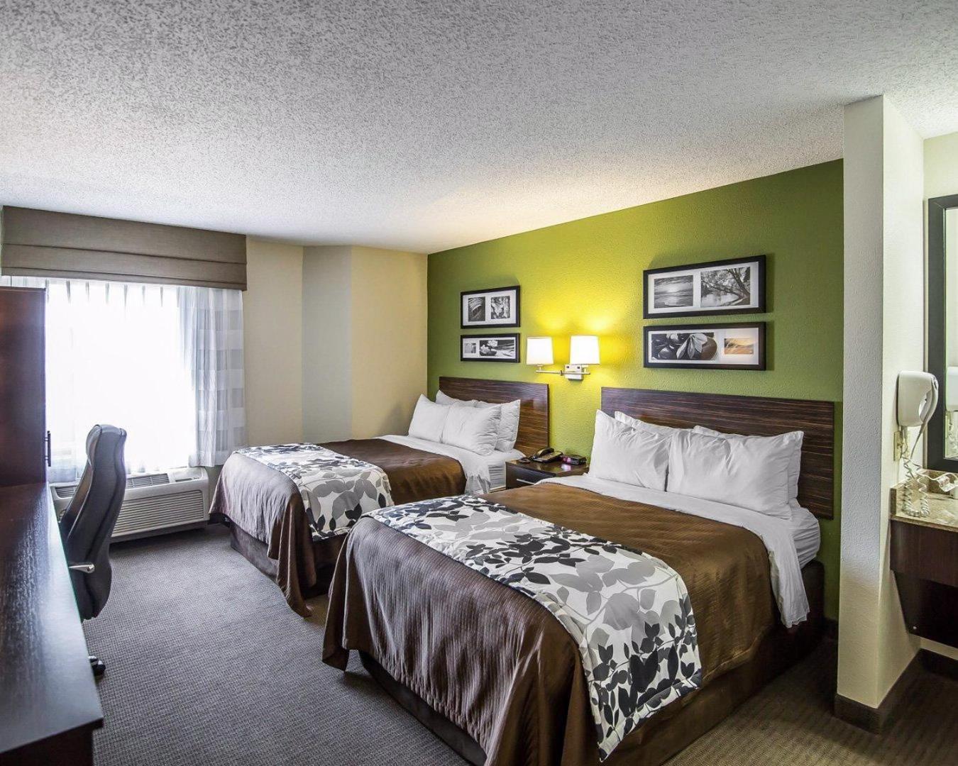 Double Room with Two Double Beds photo 1