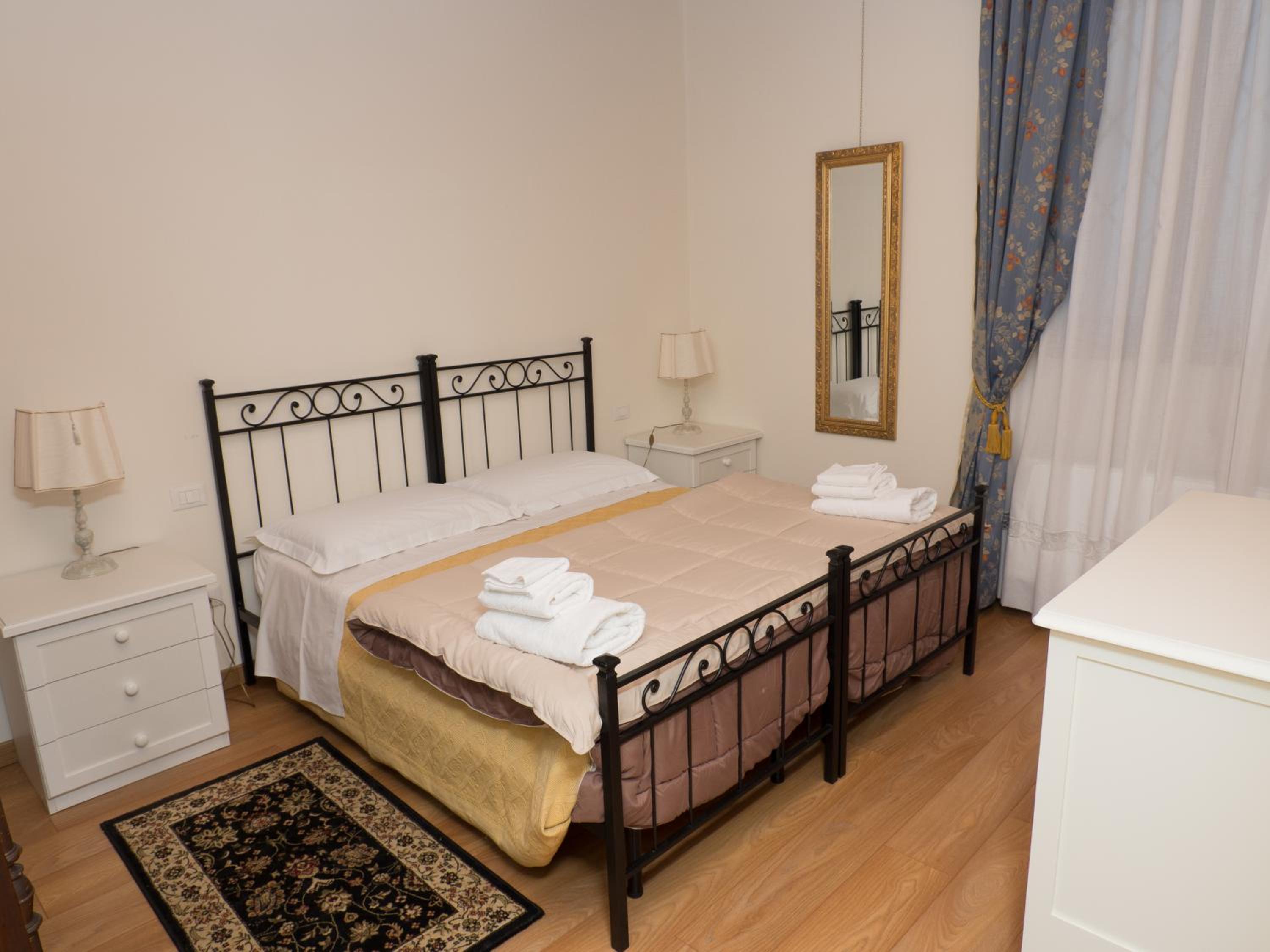 Deluxe Apartment - Photo 1