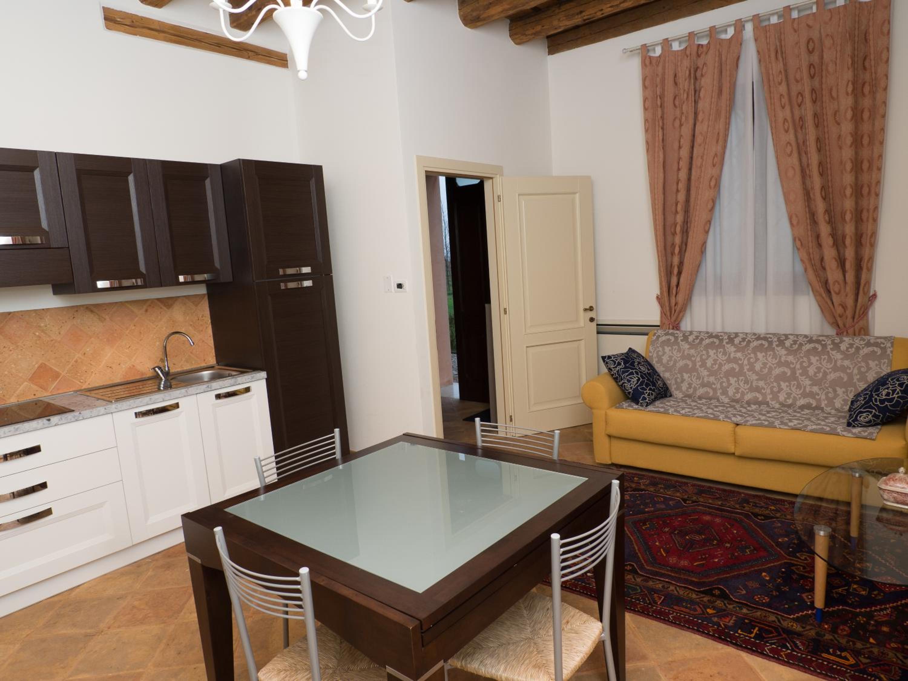 Deluxe Apartment - Photo 3