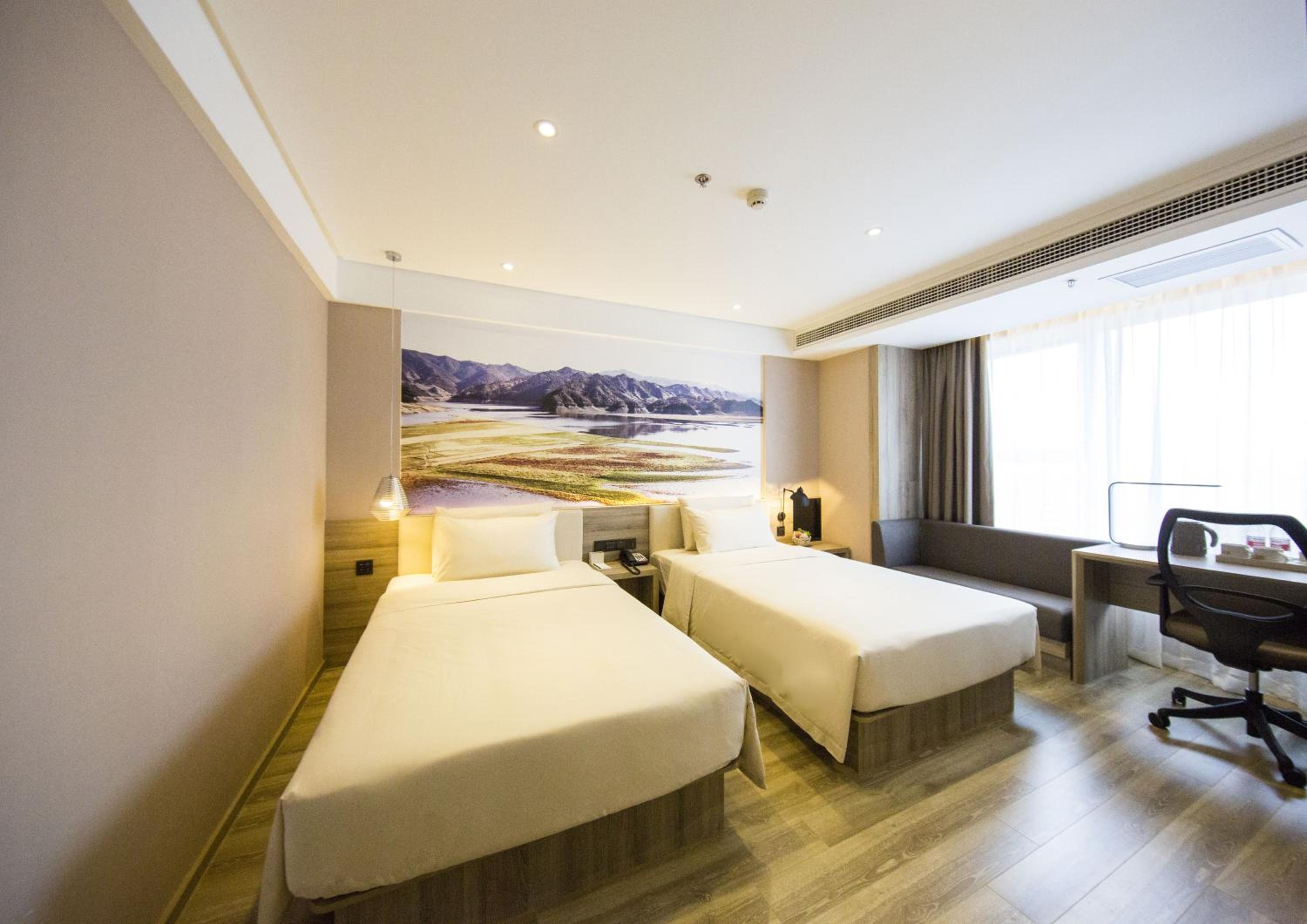 Elegent Twin Room photo 1