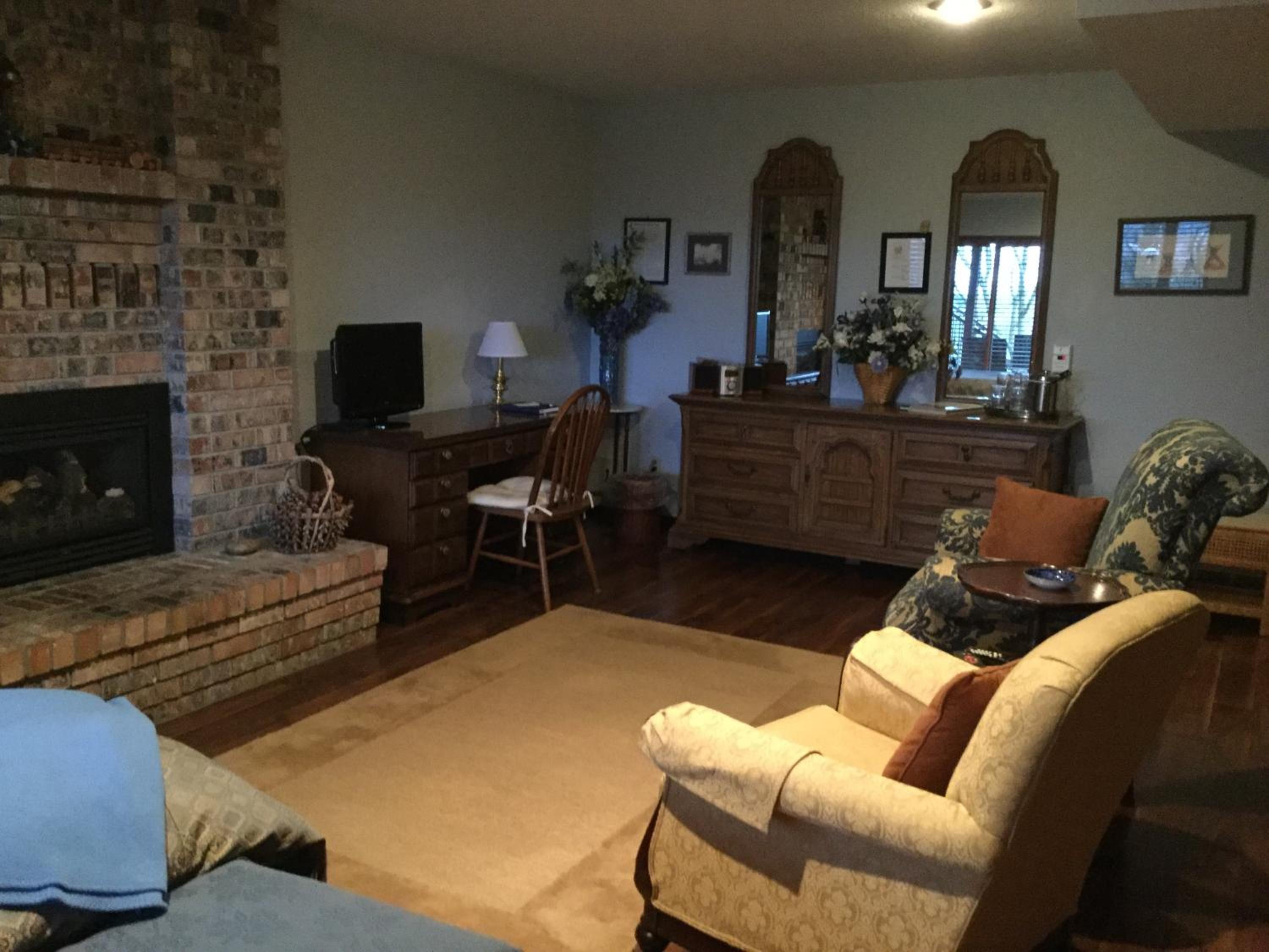 Double Room with Patio photo 1