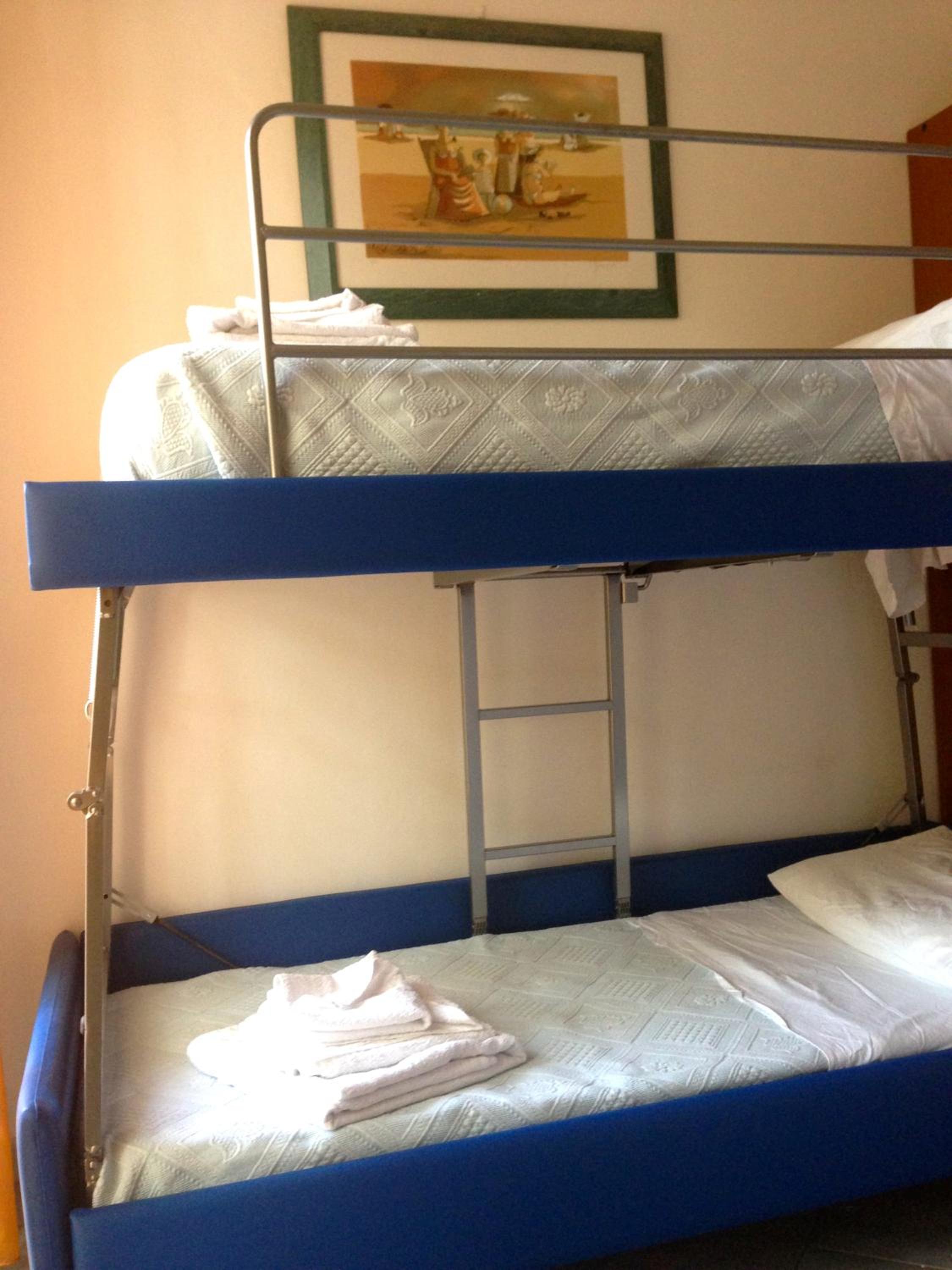 Quadruple Room - Photo 3