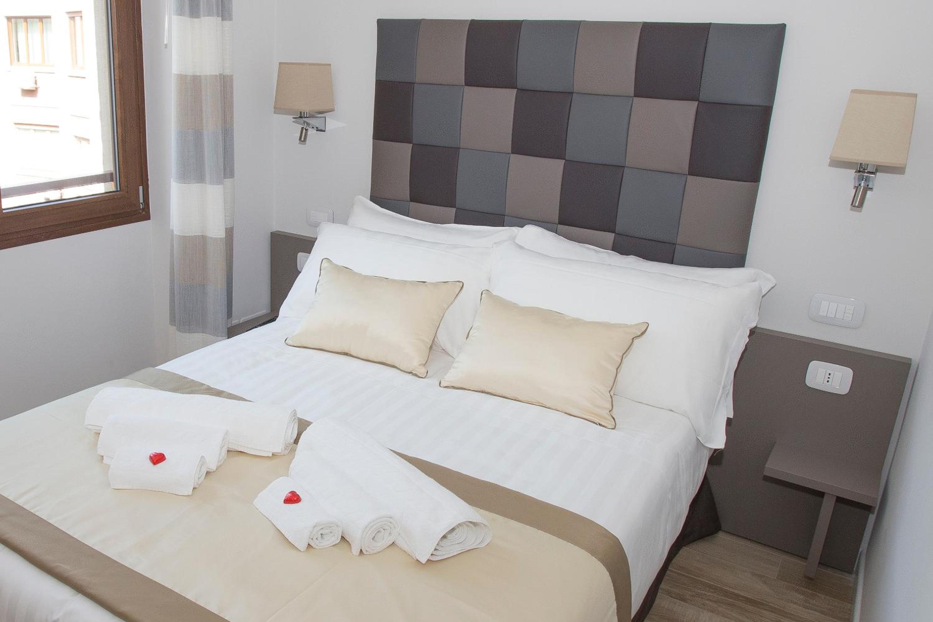 Economy Double Room photo 2