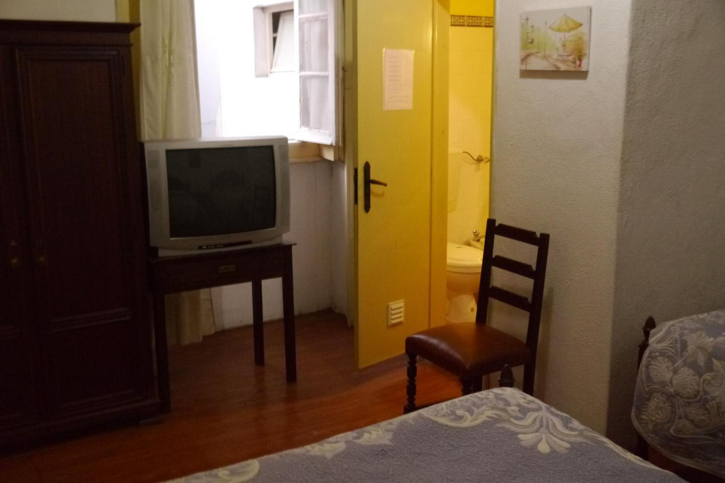 Quadruple Room - Photo 3