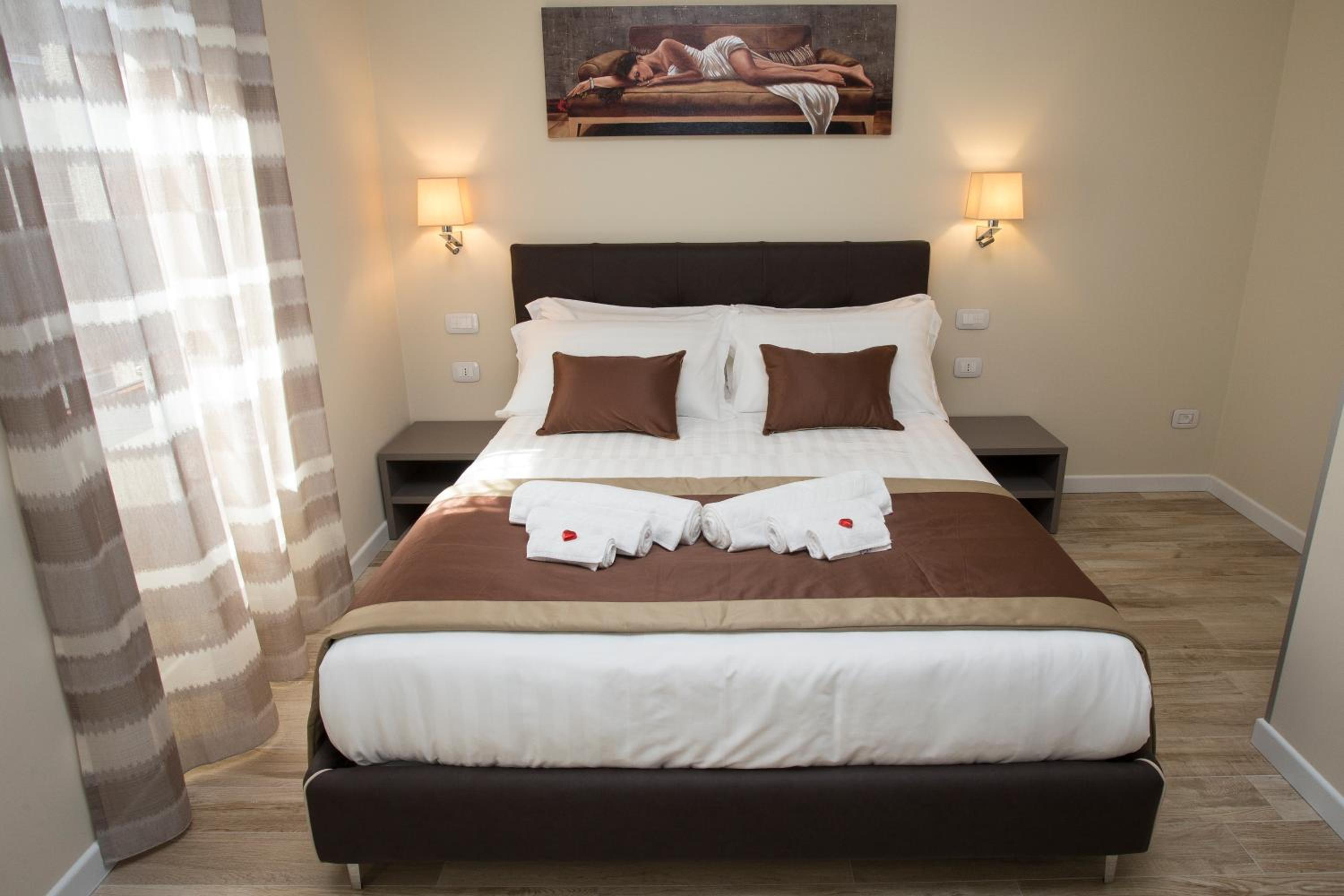 Deluxe Double Room with Extra Bed
