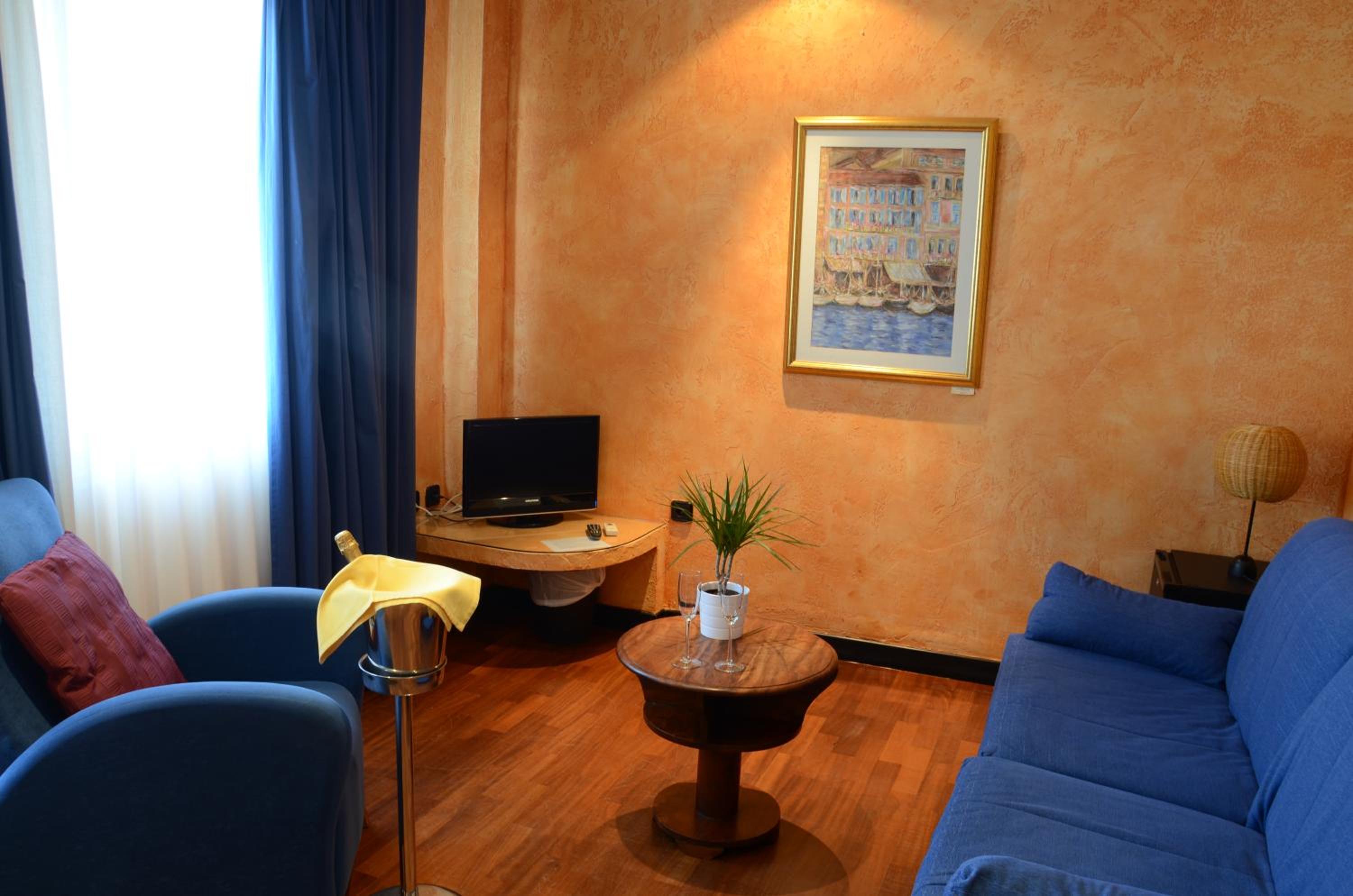 Junior Suite - Photo 8
