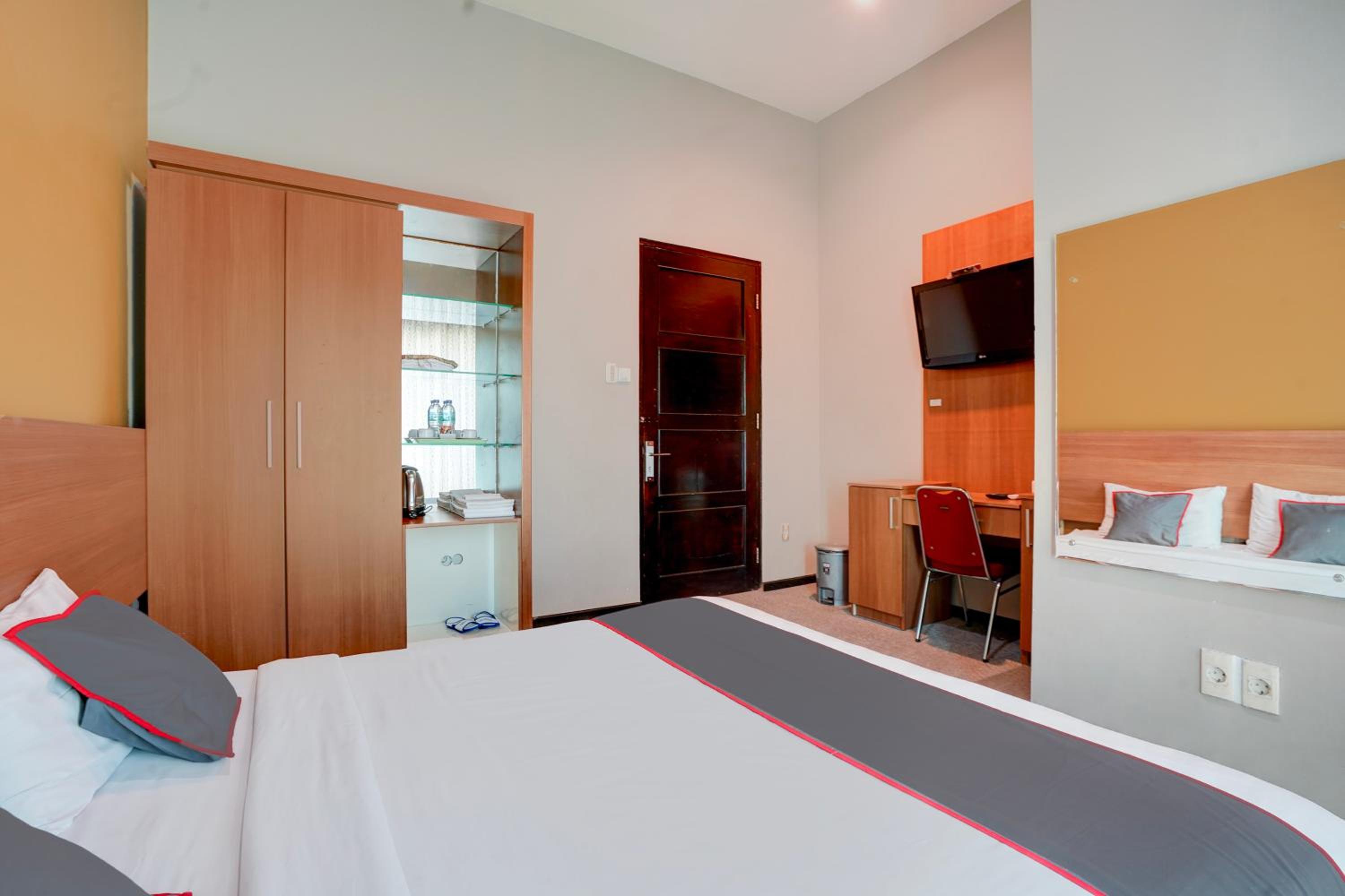 Standard Double Room photo 3