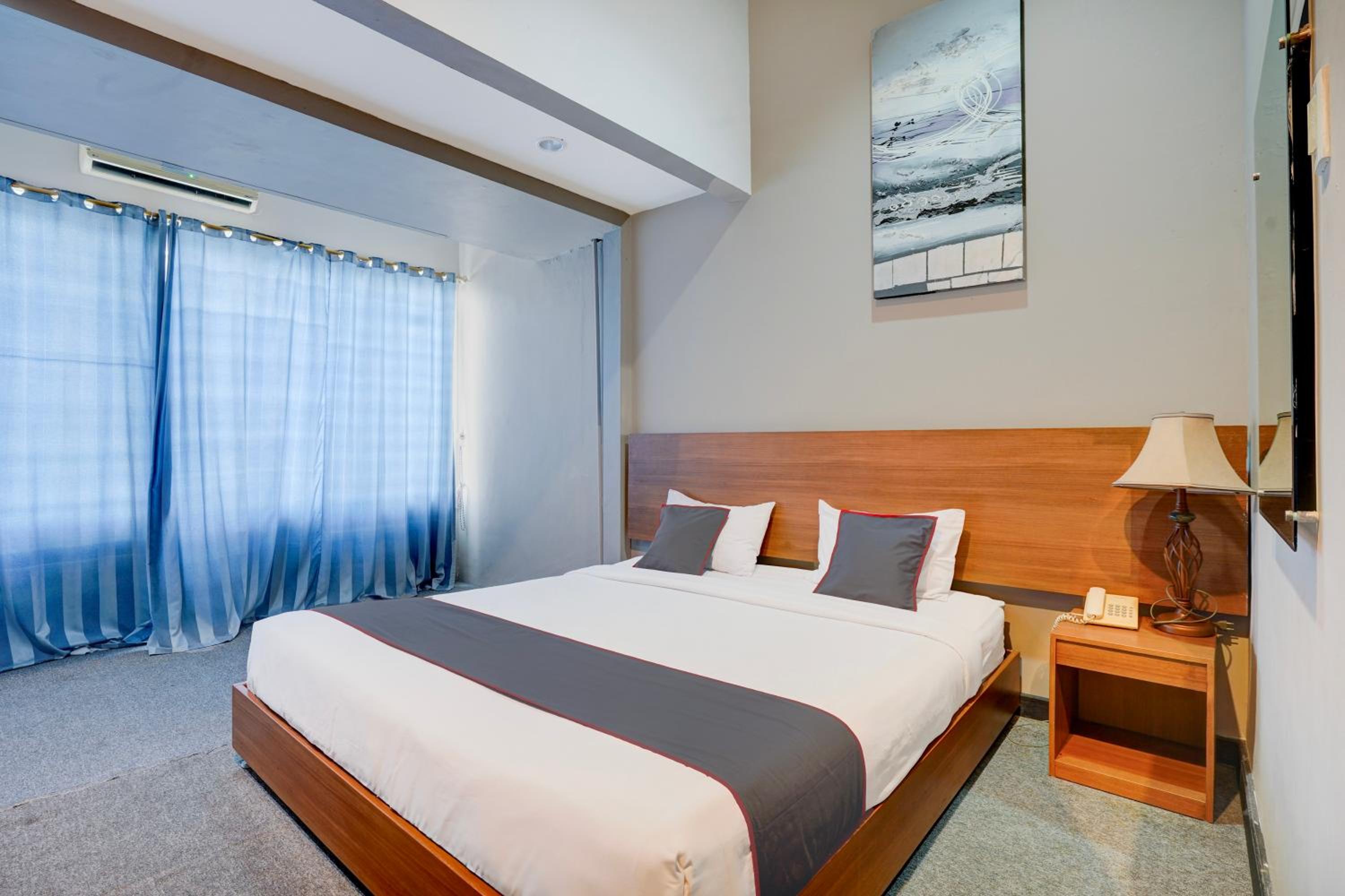Deluxe Double Room photo 2