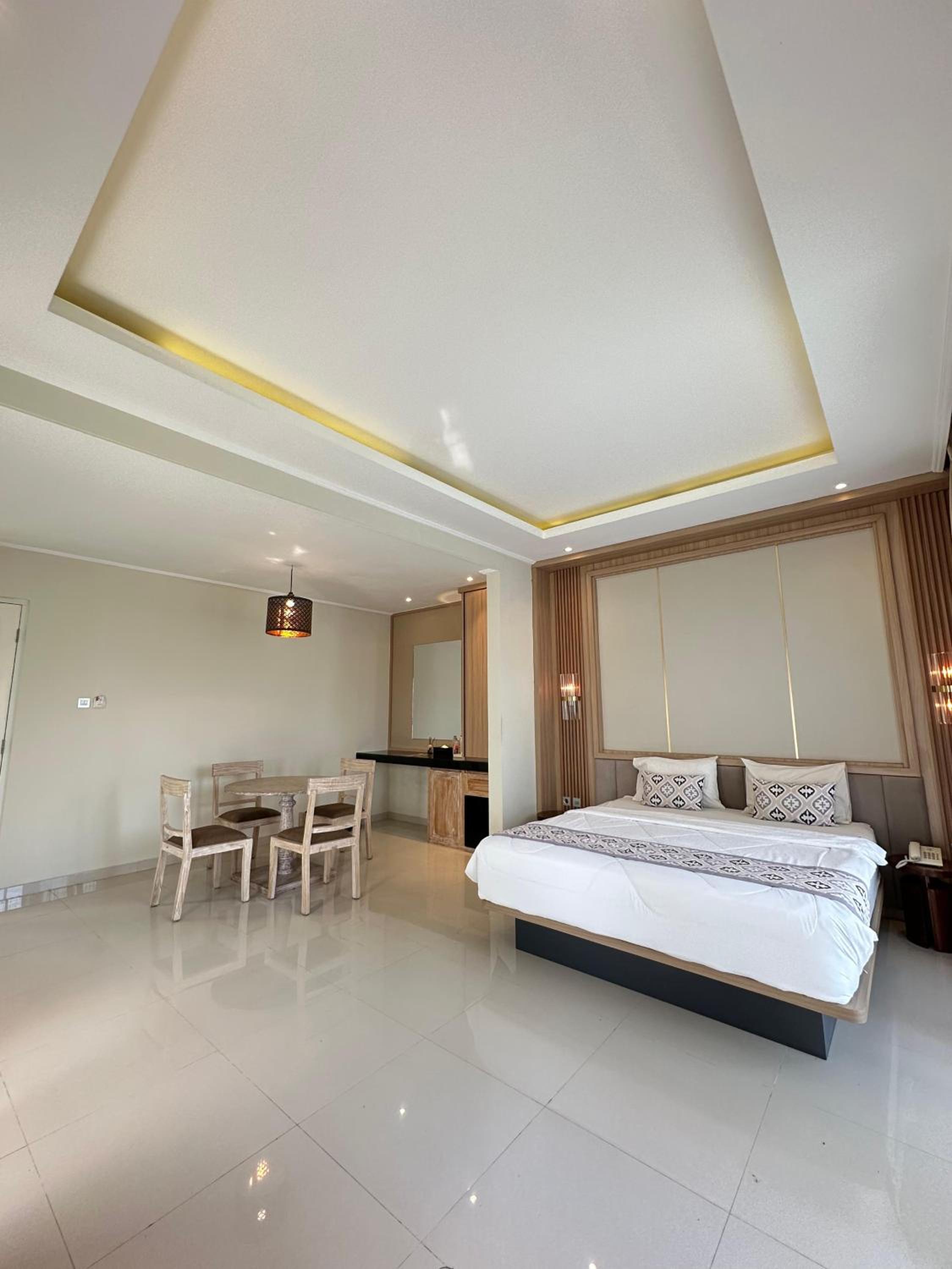 Deluxe Room - Photo 6