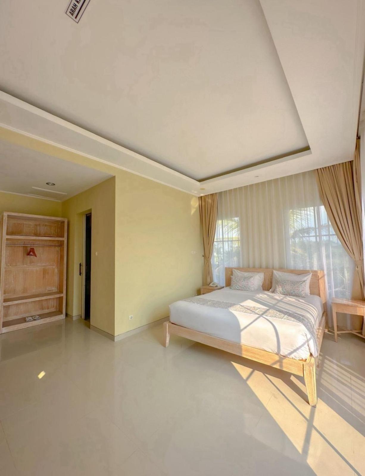 Deluxe Room - Photo 9