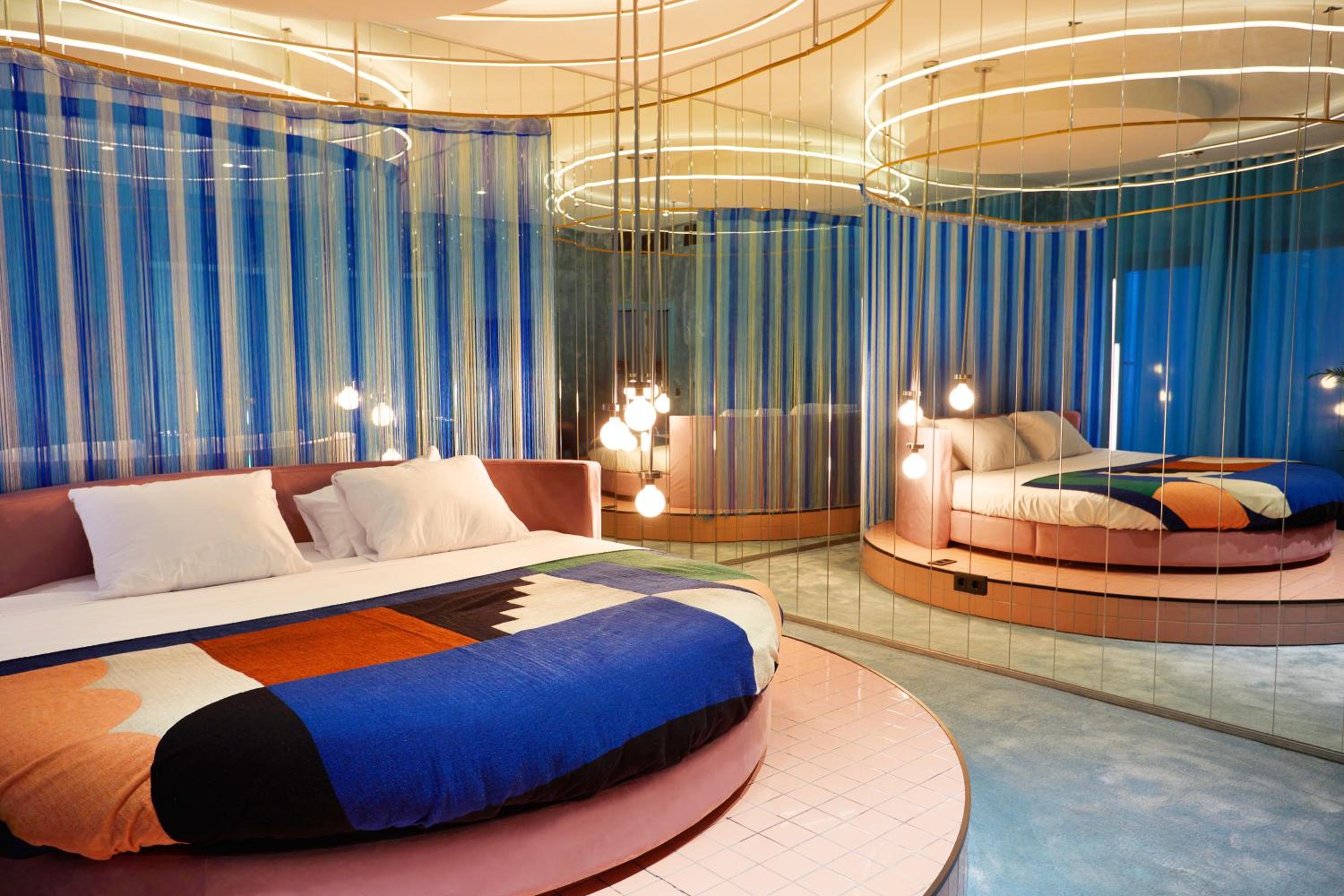 Suite - Photo 2