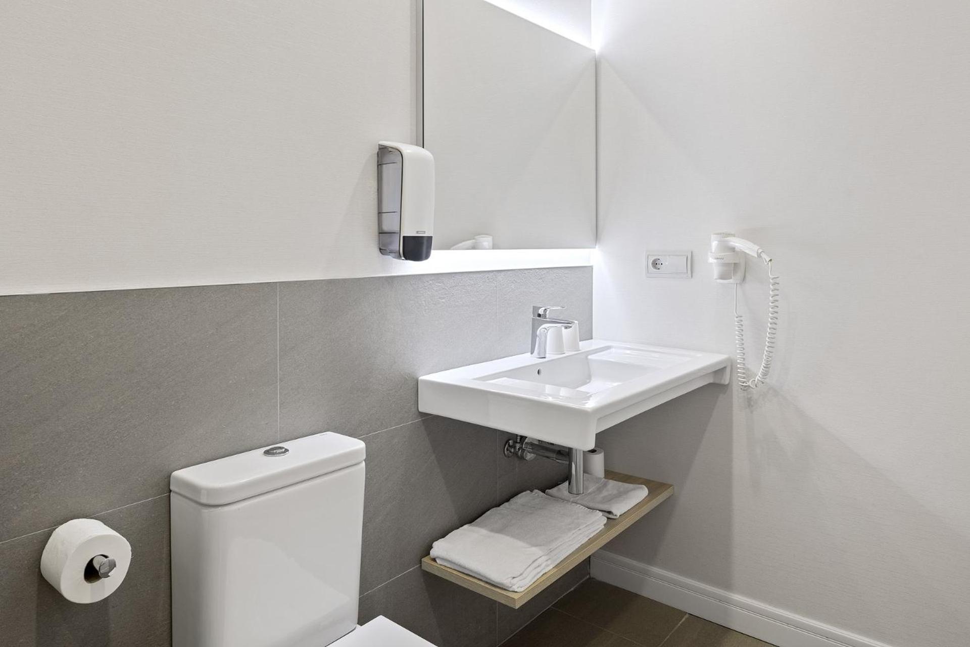 Single Room photo 2