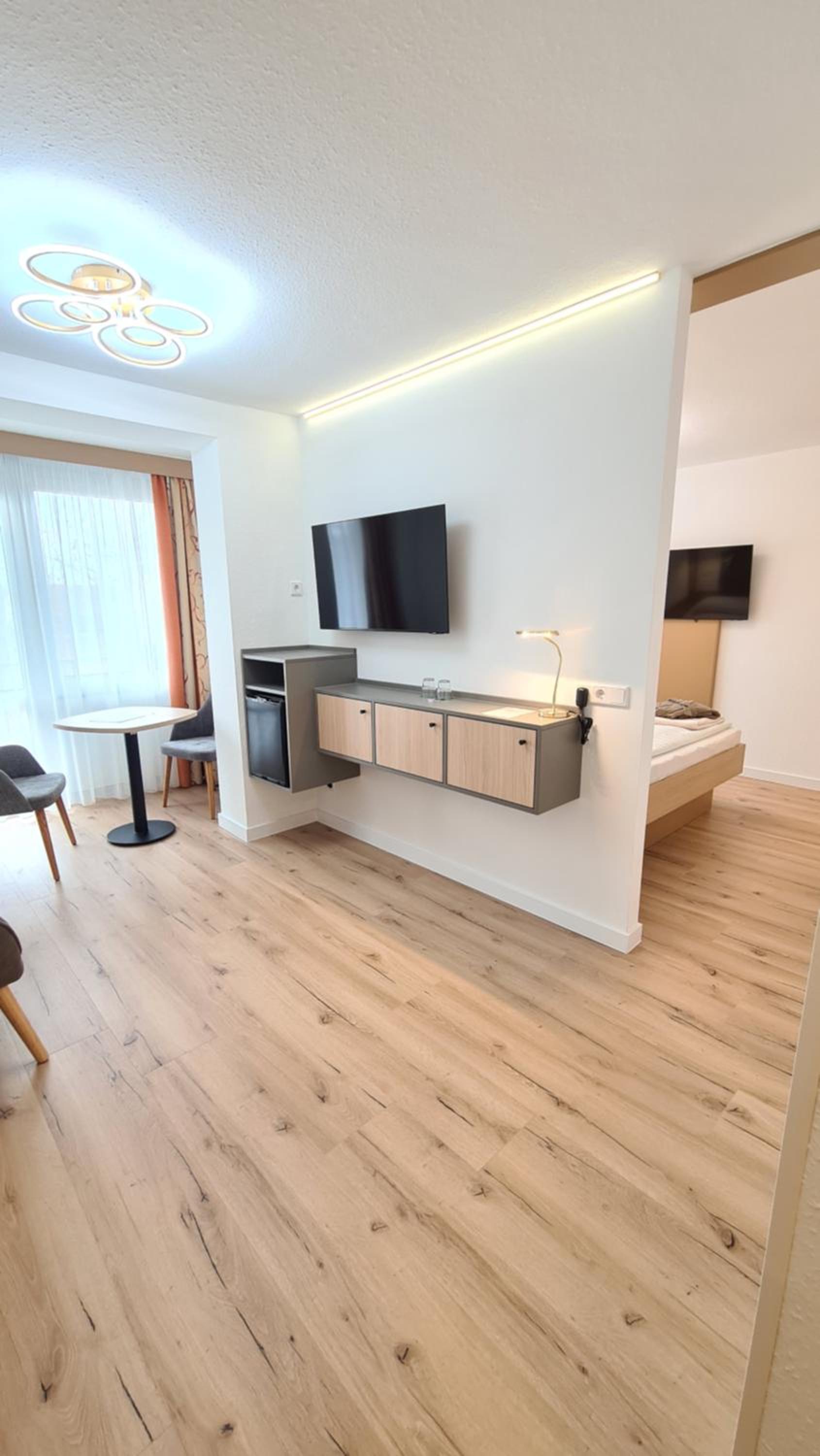 Deluxe Double Room with Shower