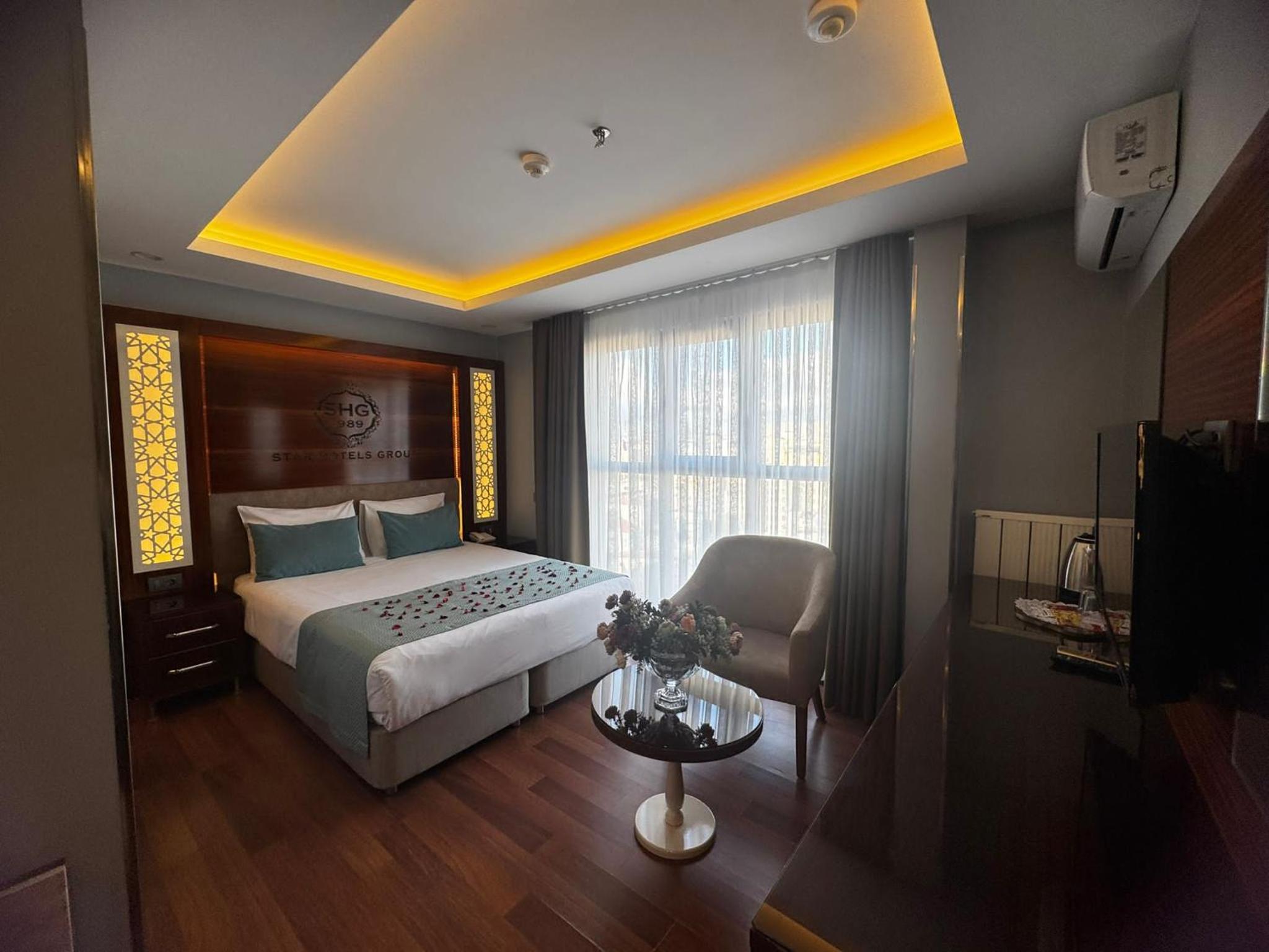 Superior Double or Twin Room with Sea View photo 3