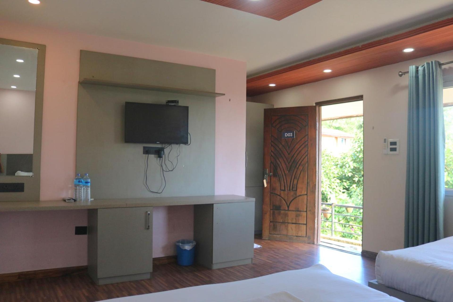 Deluxe Twin Room photo 2