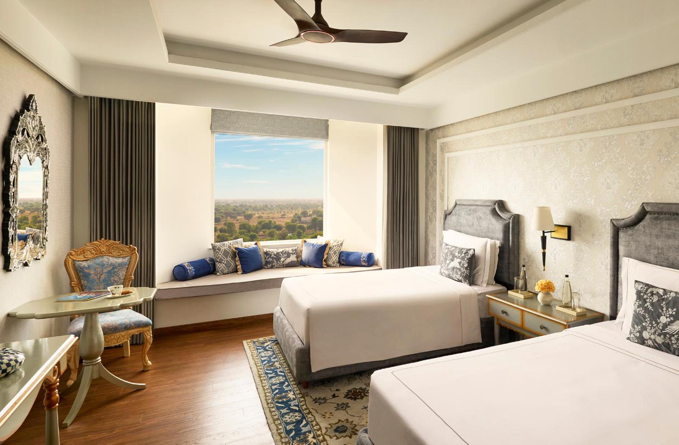 Premier Room - Enjoy 20% on all hotel services,90 mins SPA at the cost of 60 mins,  4 pints of beer on arrival,4 Pcs of laundry, 1+1 on selected beverages at Sheesh Mahal (12PM-6PM), Complimentary Evening Hi-Tea - Photo 5