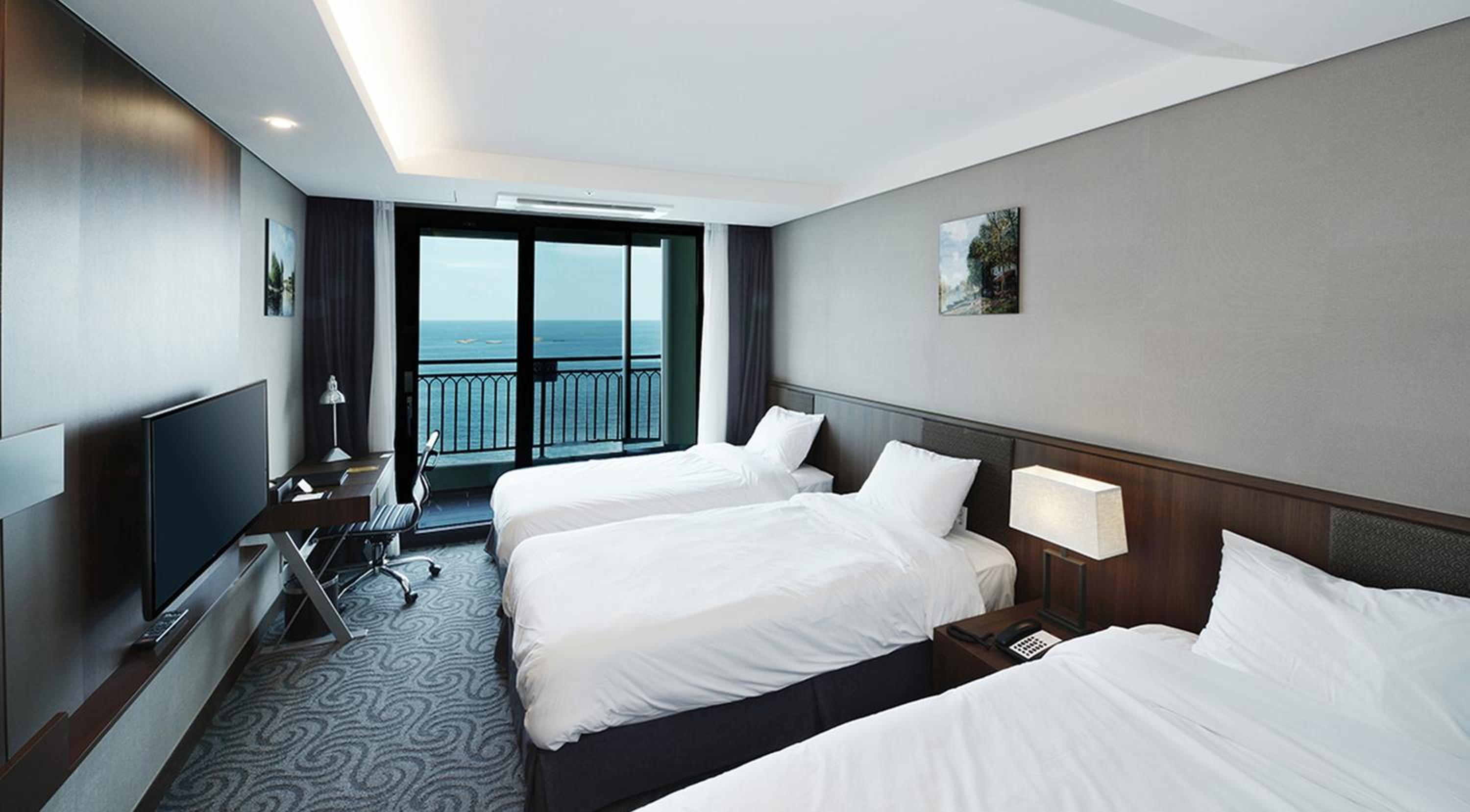 All Together PKG - Deluxe Ocean Triple (Panorama Ocean view)