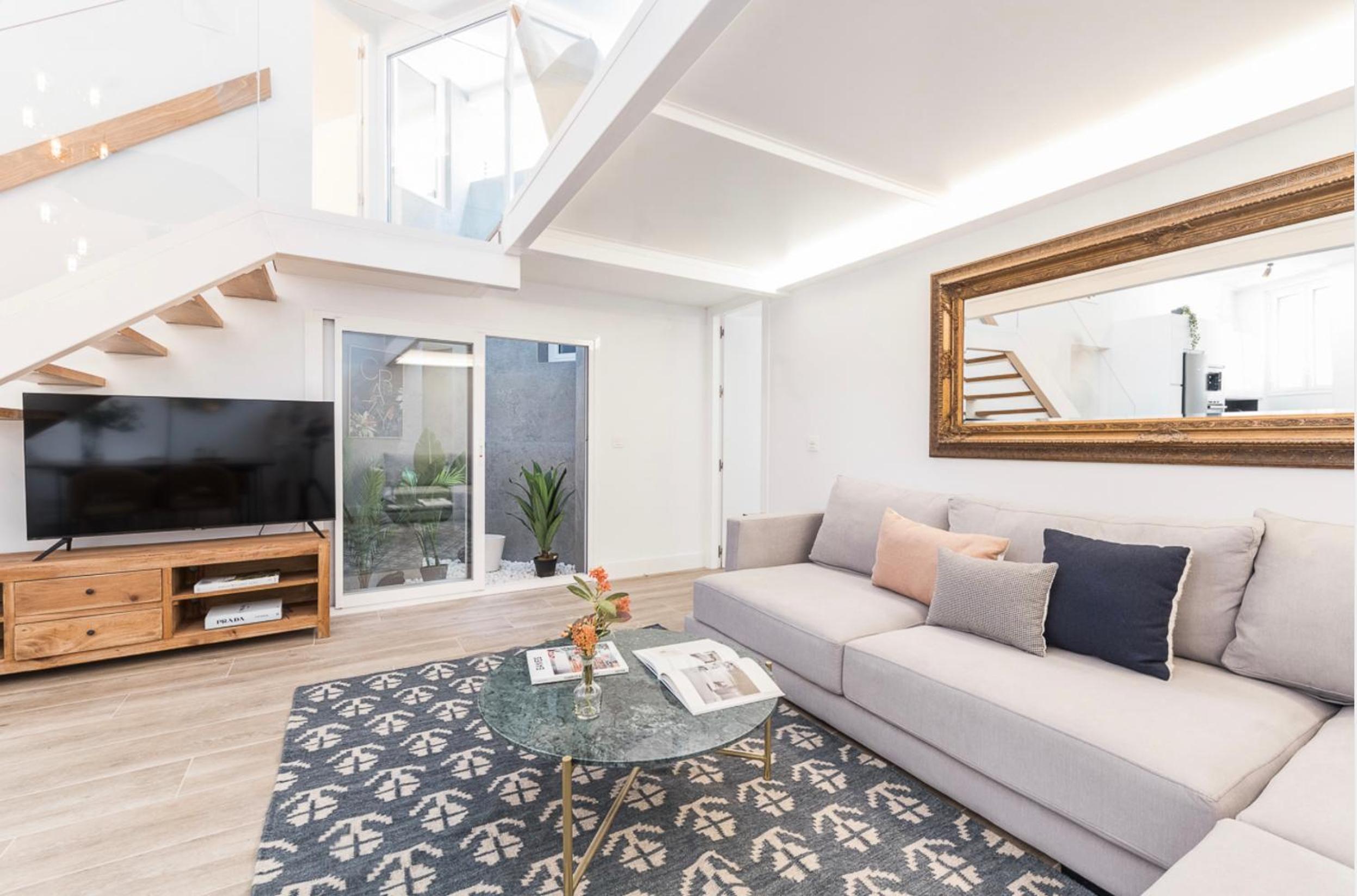 Three-Bedroom Deluxe Apartment