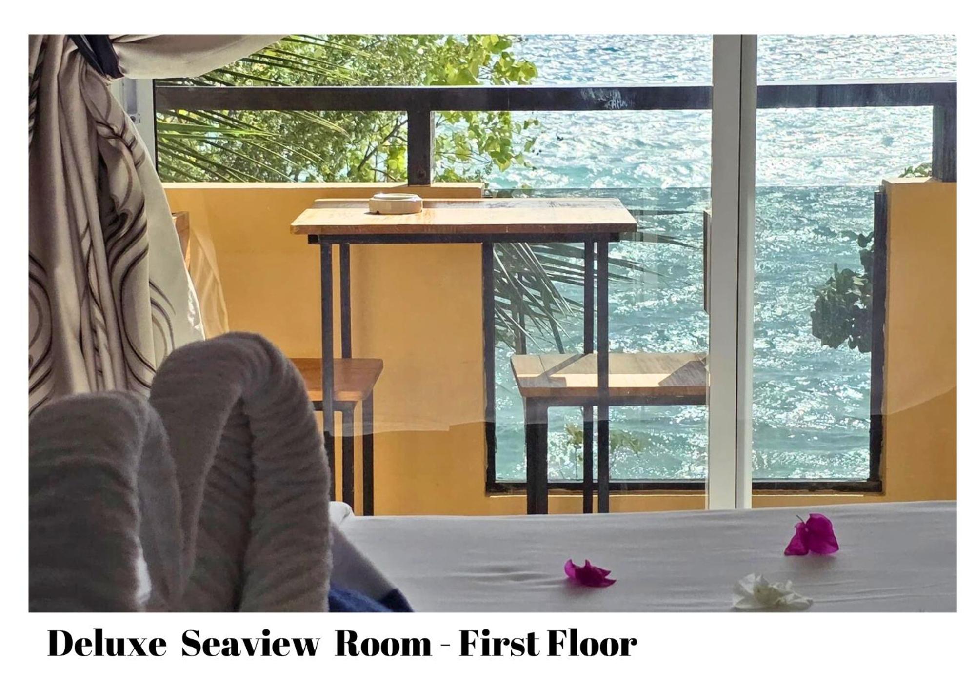 Deluxe Double Room with Sea View photo 2