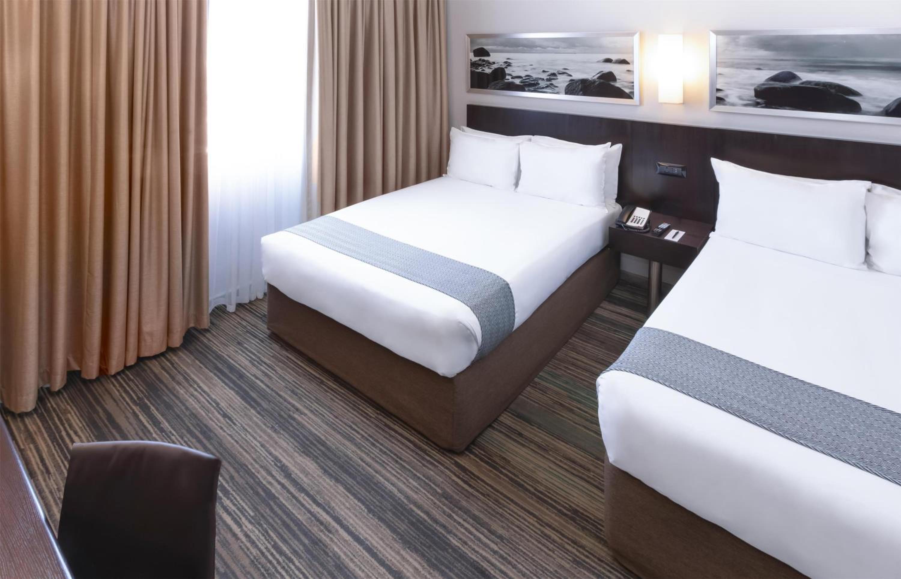 Superior Room with Two Double Beds - Non-Smoking photo 3