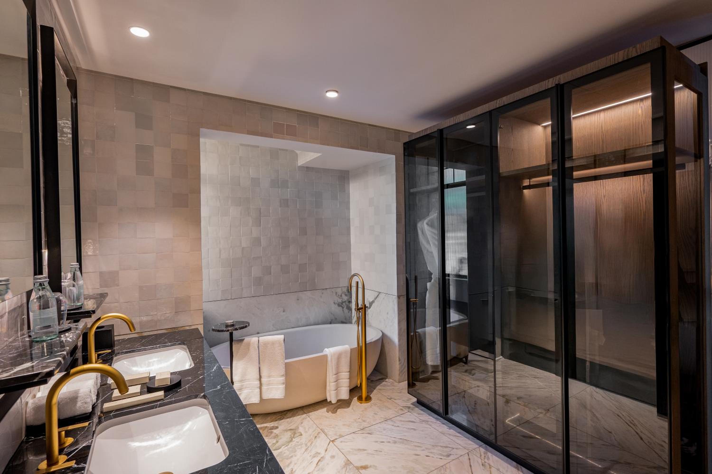 Junior Suite with Garden