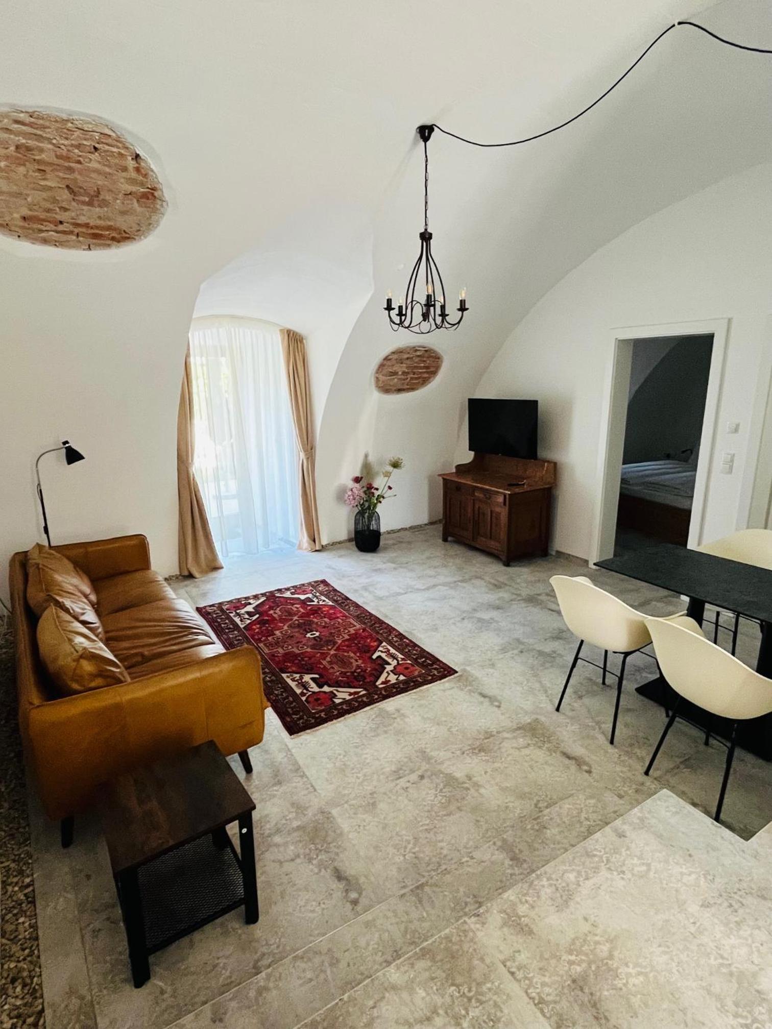 Apartment (not barrier-free) photo 1